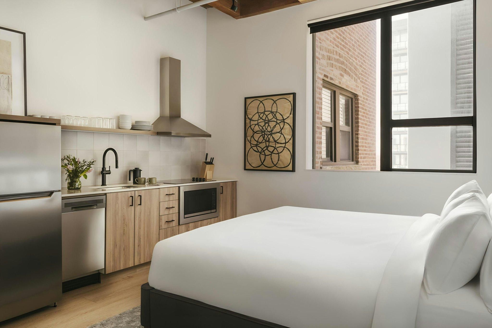 Studio Apartment, 1 King