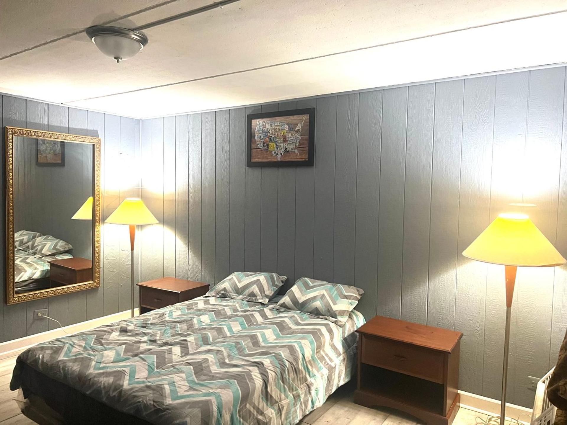 Premium Queen Bed Non-Smoking