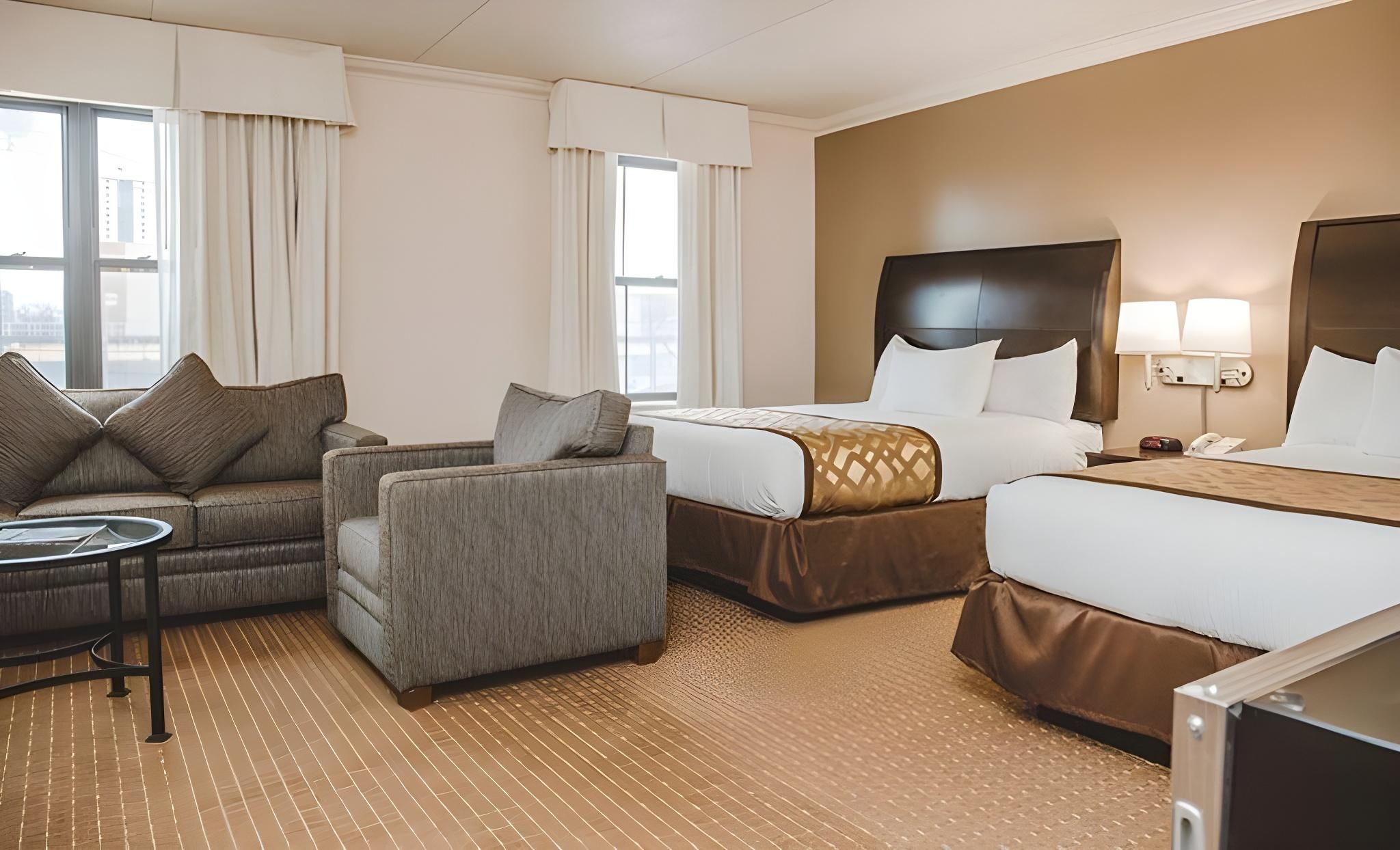 2 Queen Beds, Mobility Accessible Room, Roll-In Shower, Non-Smoking