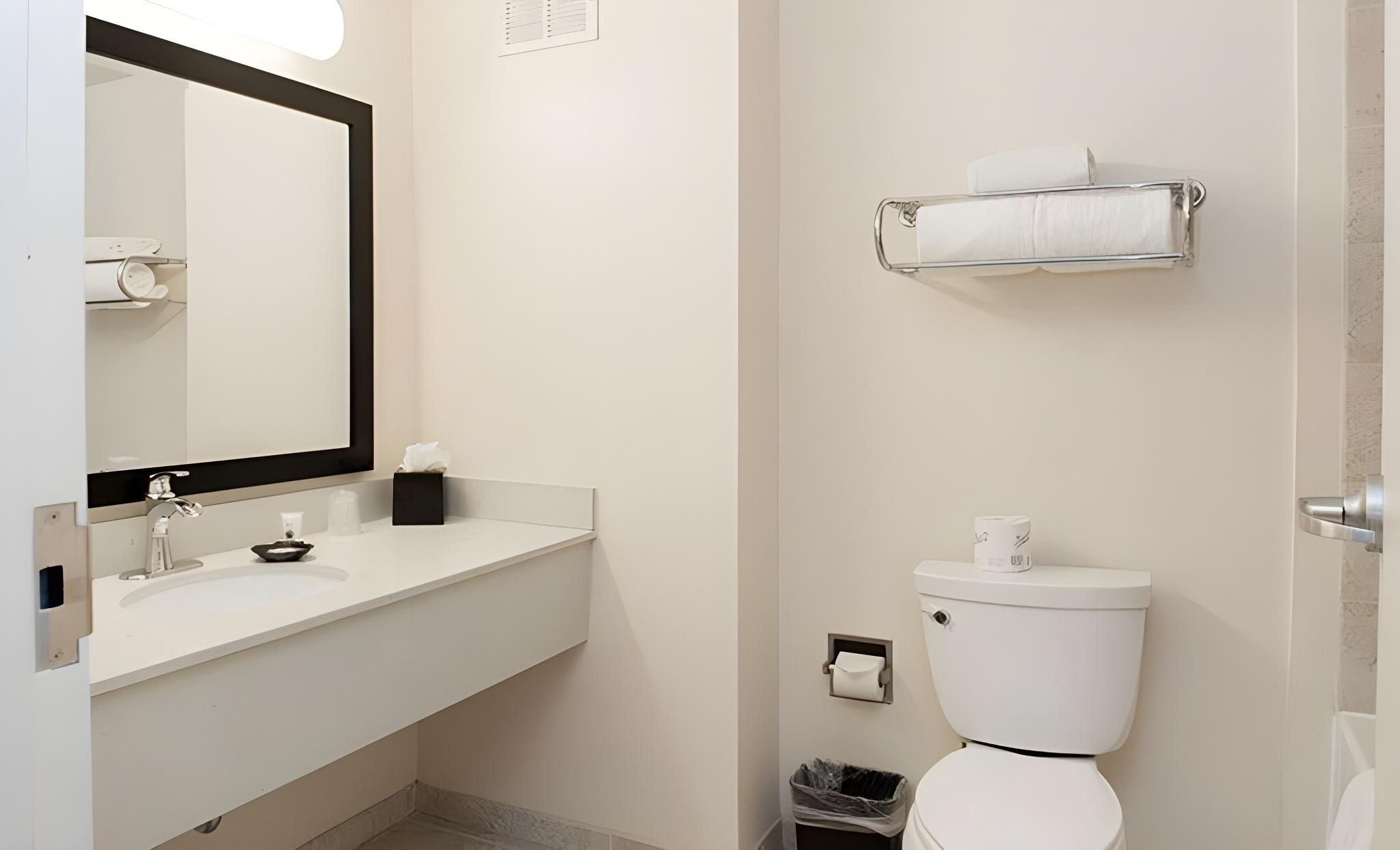 2 Queen Beds, Superior Room, Non-Smoking