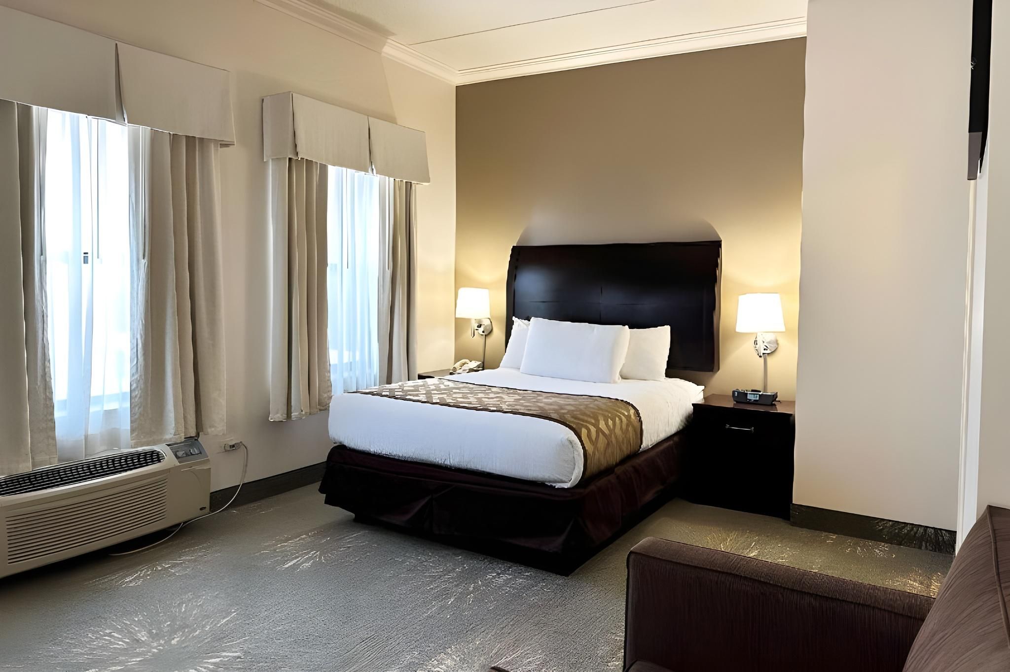 1 Queen Bed, Non-Smoking