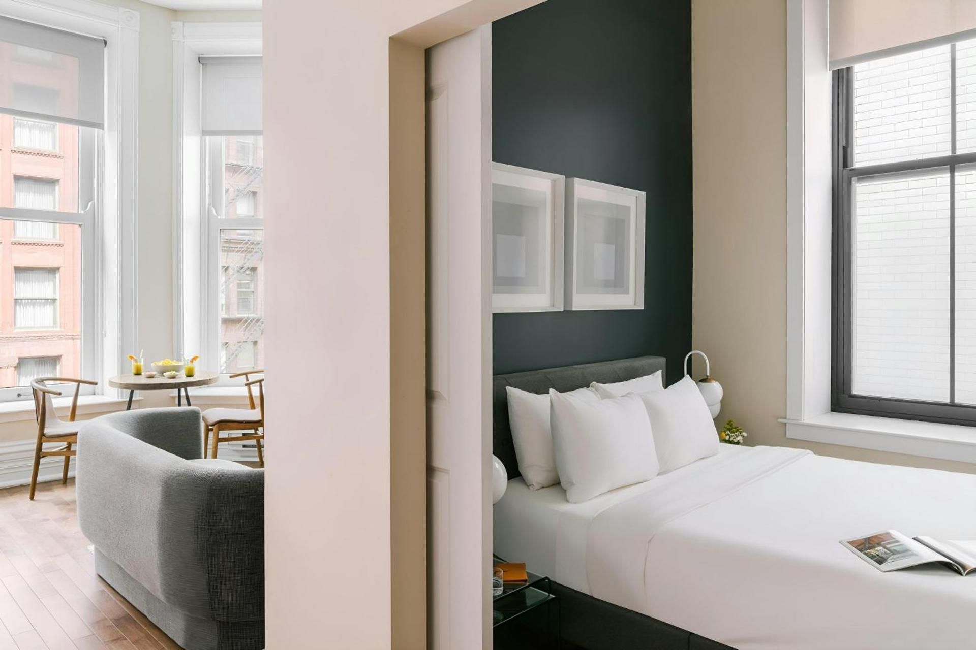 One-Bedroom Superior Apartment with Queen Bed