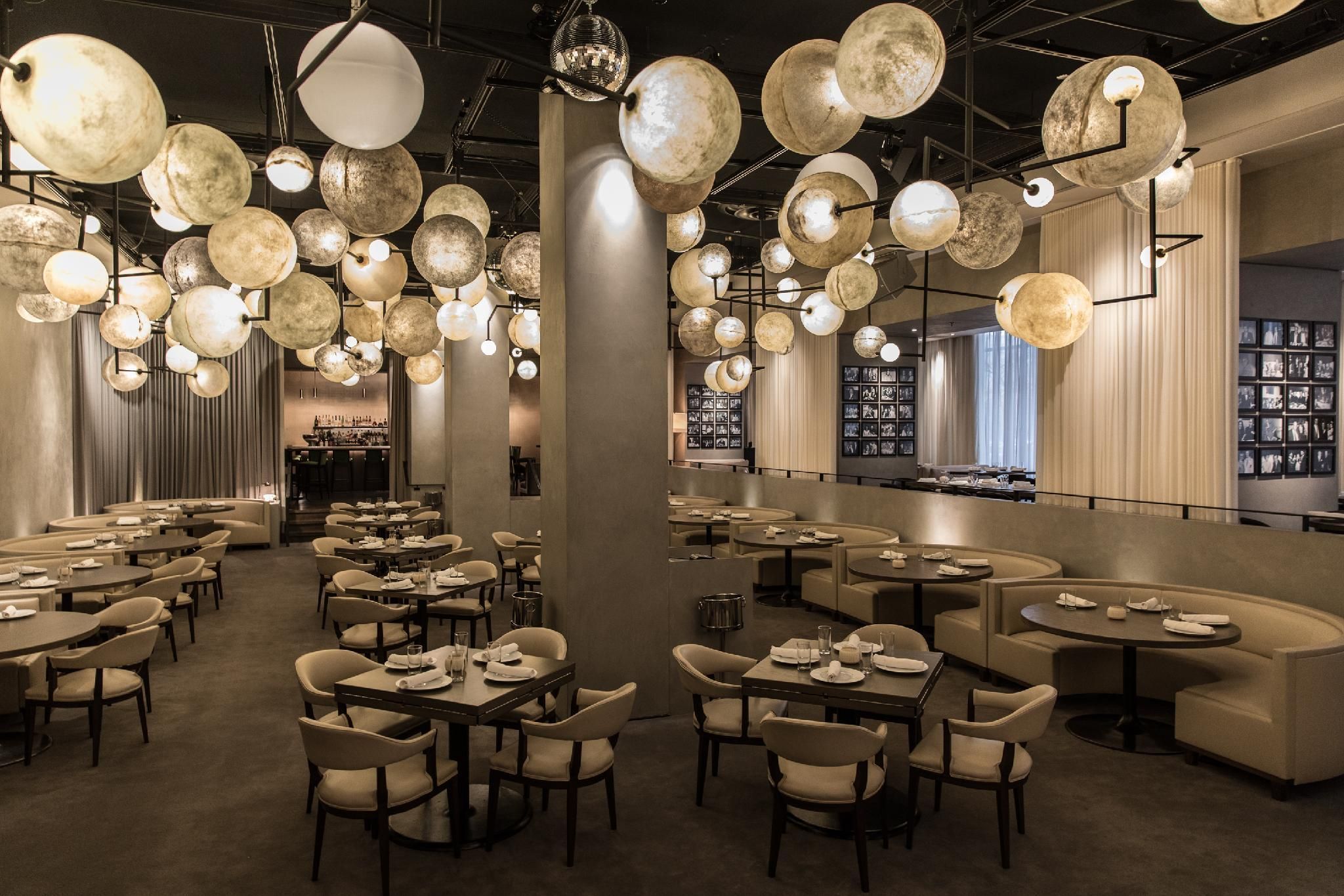 The Chicago Hotel Collection Ambassador Gold Coast