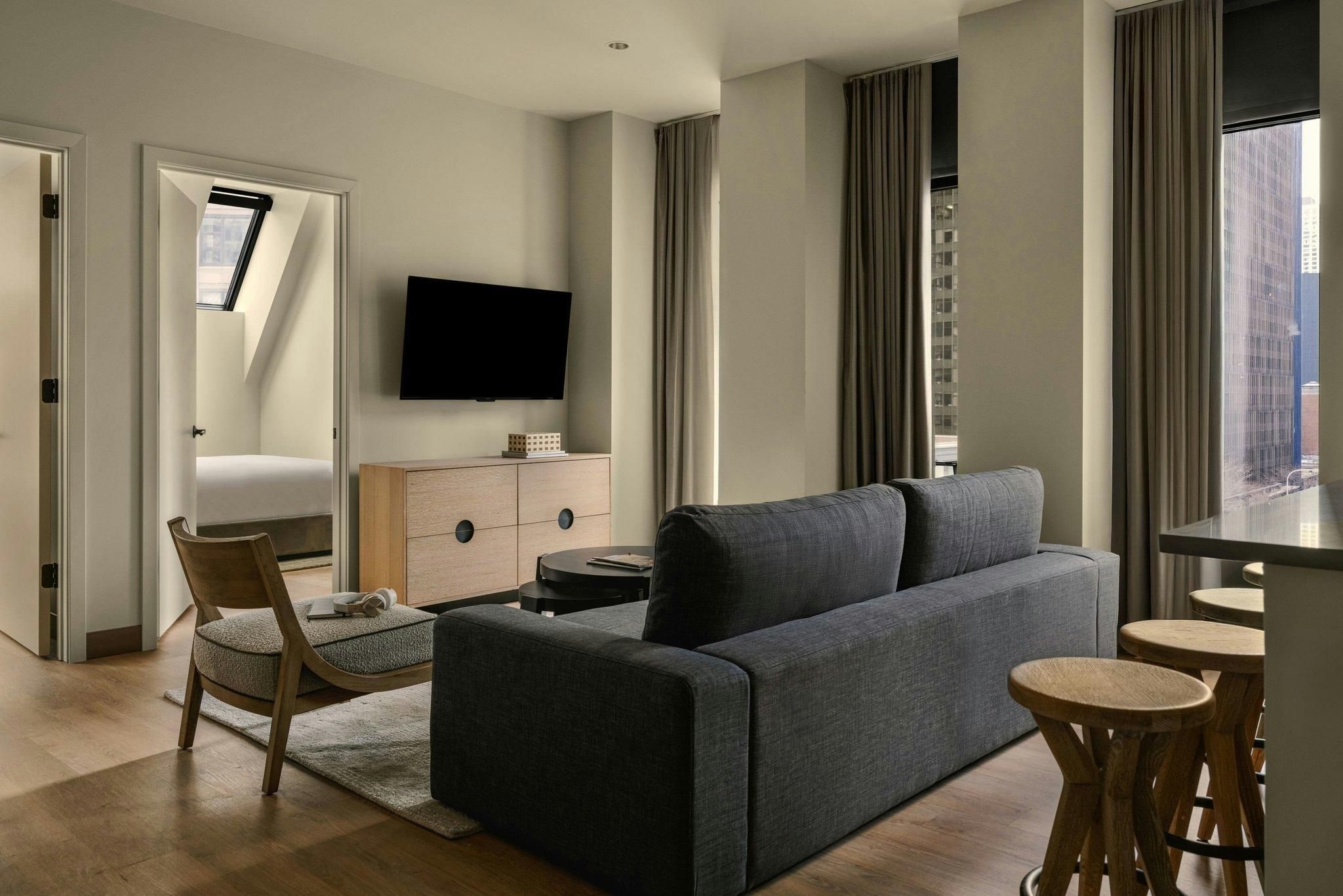 2 Bedroom Apartment, Bedroom 1: 1 Queen, Bedroom 2: 1 Queen, Sofa bed