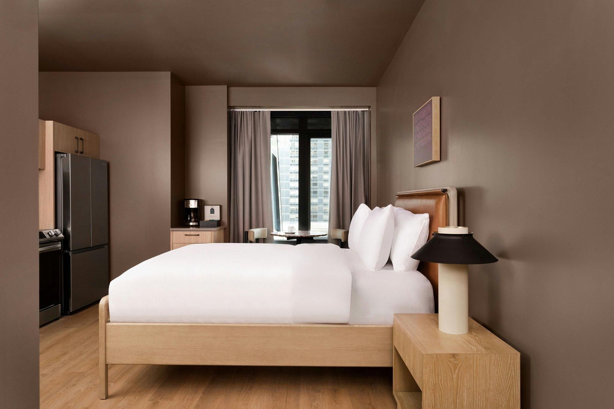 Studio Apartment, 1 Queen