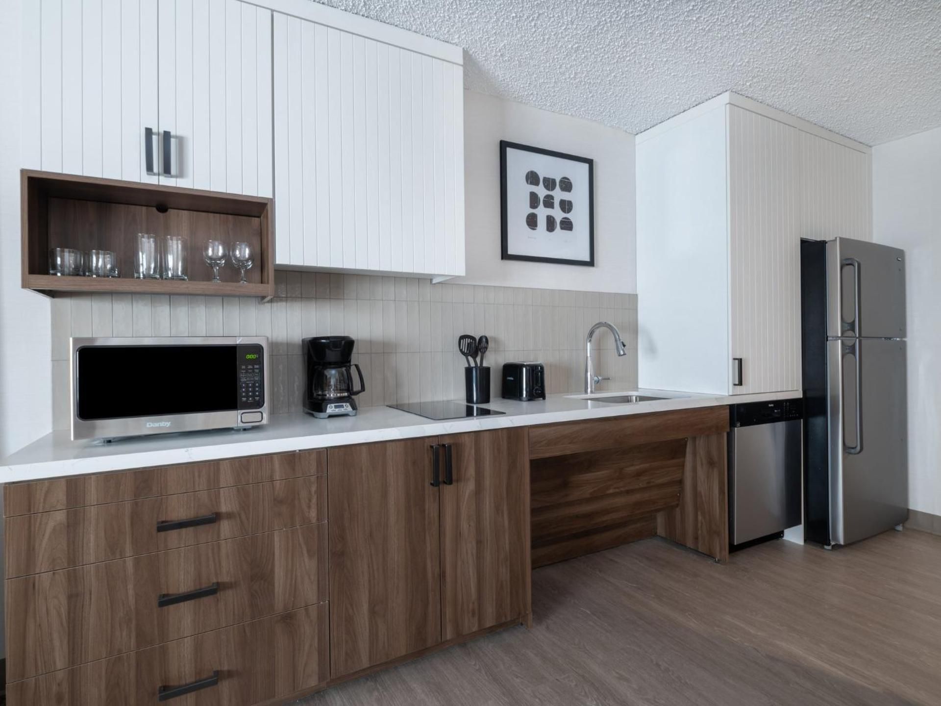 Holiday Inn Chicago O'Hare - Rosemont by IHG (Staybridge Suites Chicago O 'Hare-Rosemont by IHG) King Studio Suite 3