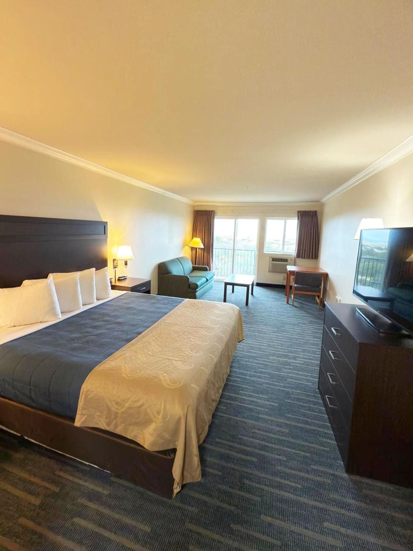 King Suite with Ocean View