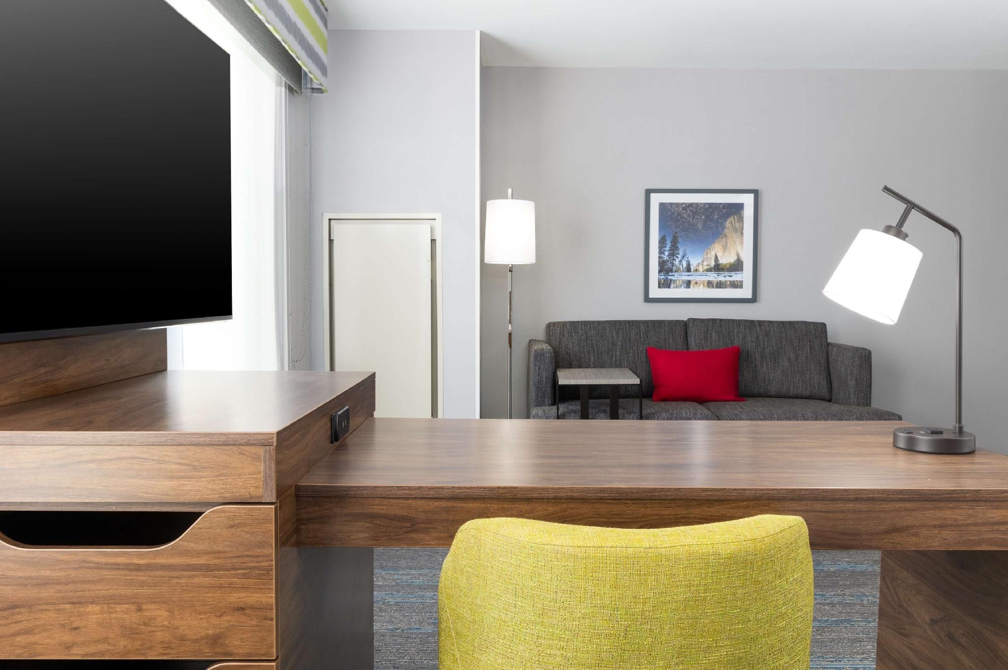 Hampton Inn & Suites by Hilton Porter Ranch Los Angeles 1 KING STUDIO SUITE 3