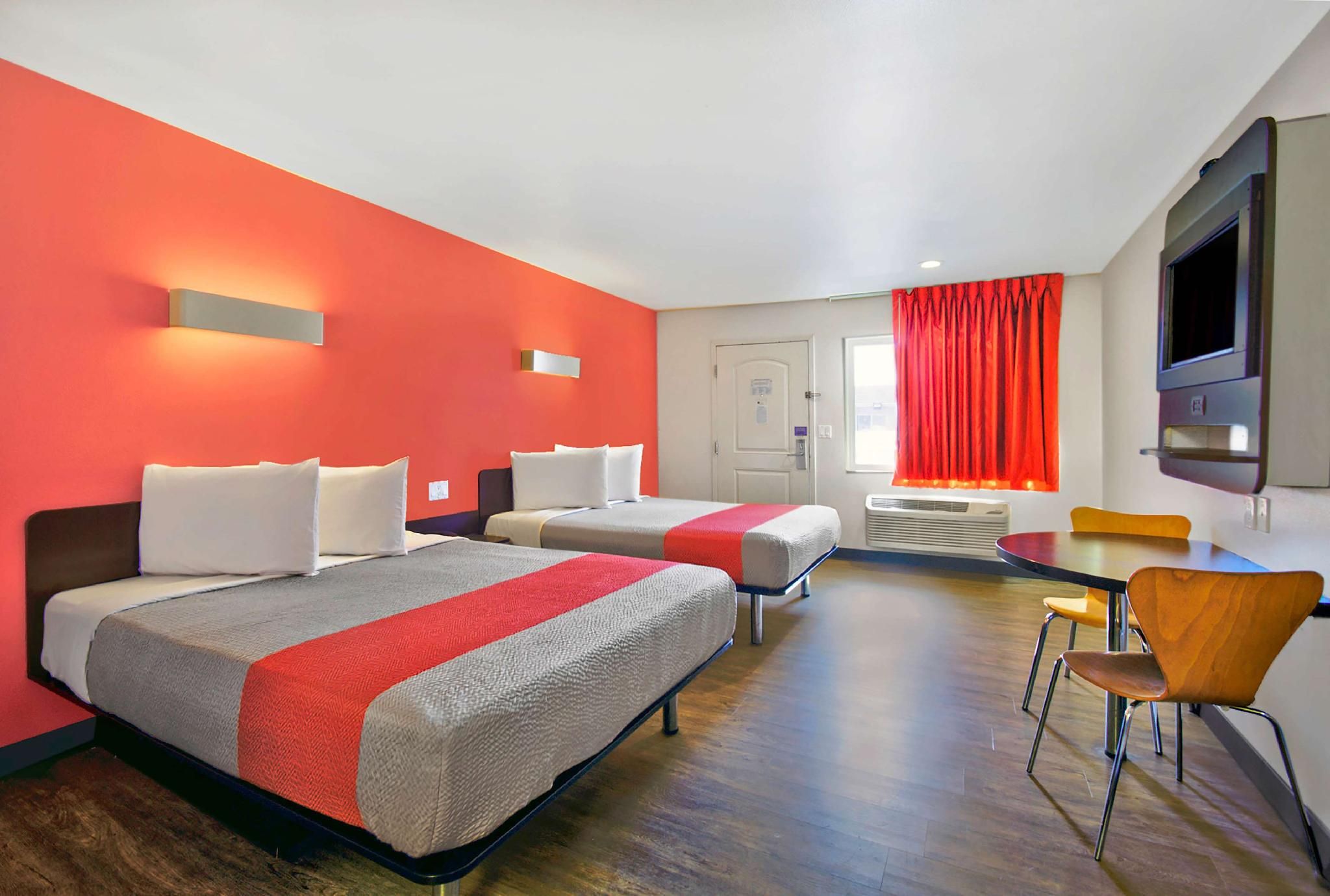 Motel 6 Victorville, CA - Apple Valley 2 Queen Beds | Non-Smoking 2