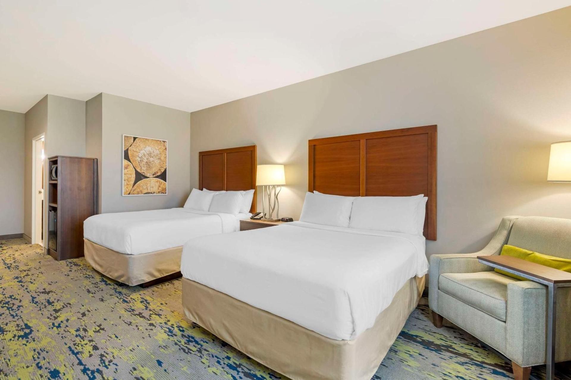 Queen Room with Two Queen Beds - Mobility Accessible/Non-Smoking