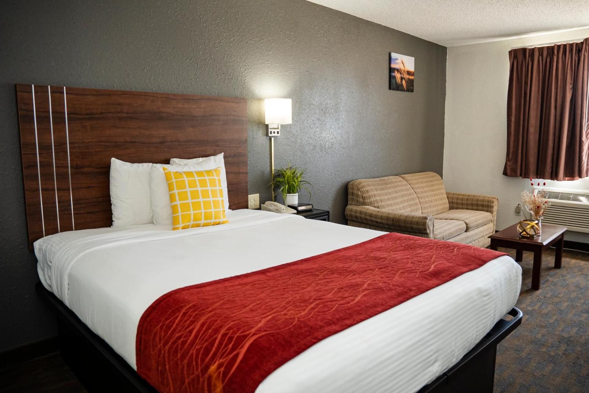 Queen Suite