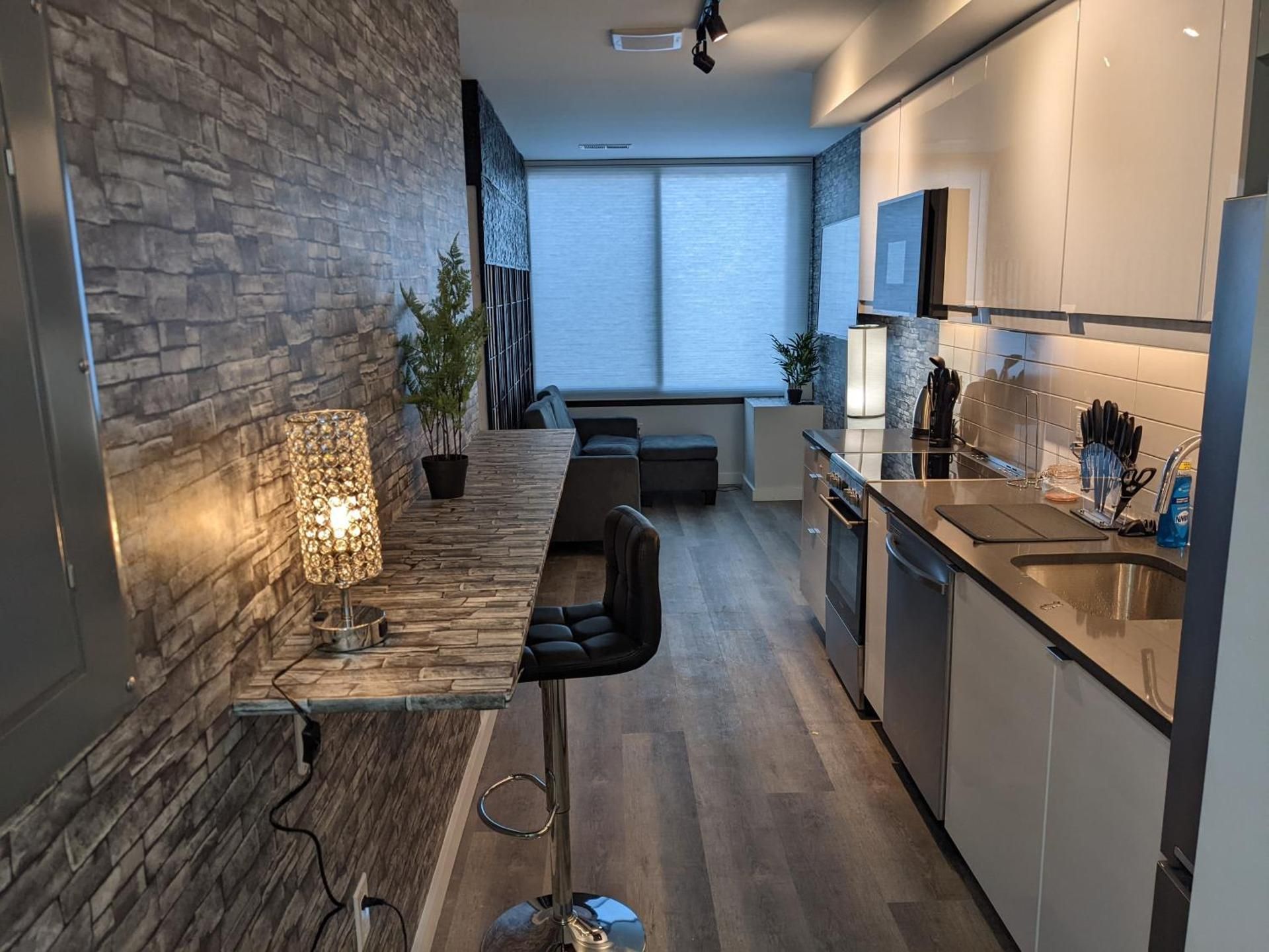 One-Bedroom Apartment