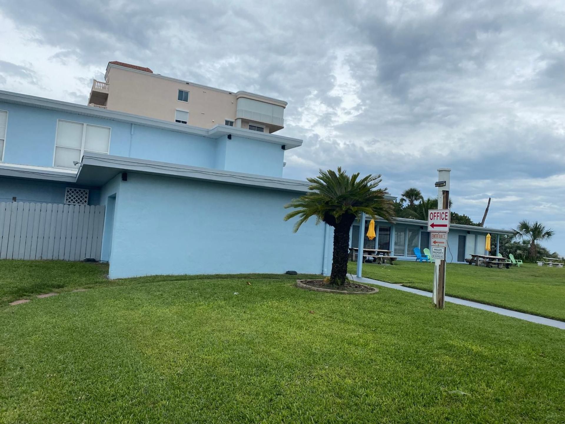 Sea Aire Oceanfront Inn