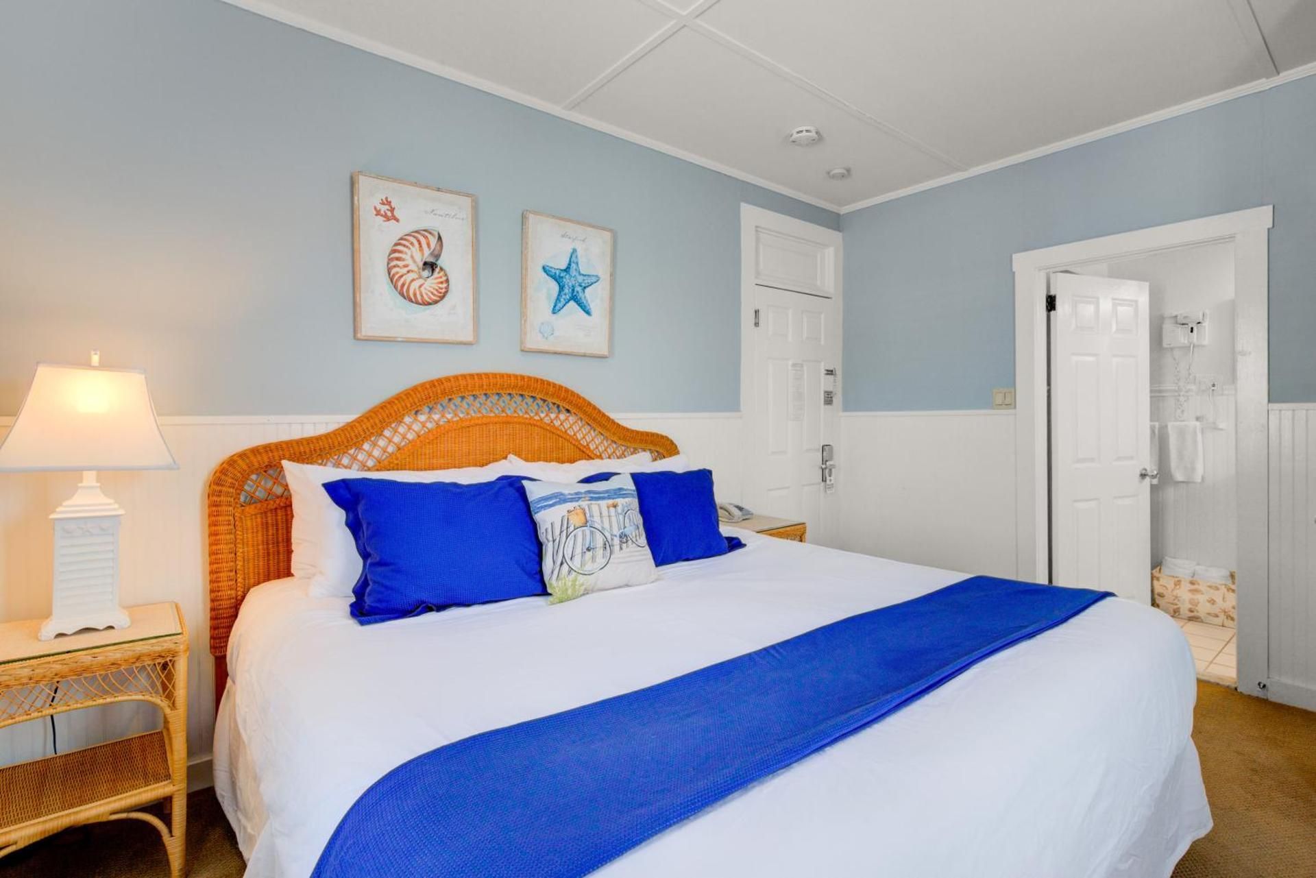 Standard King Room