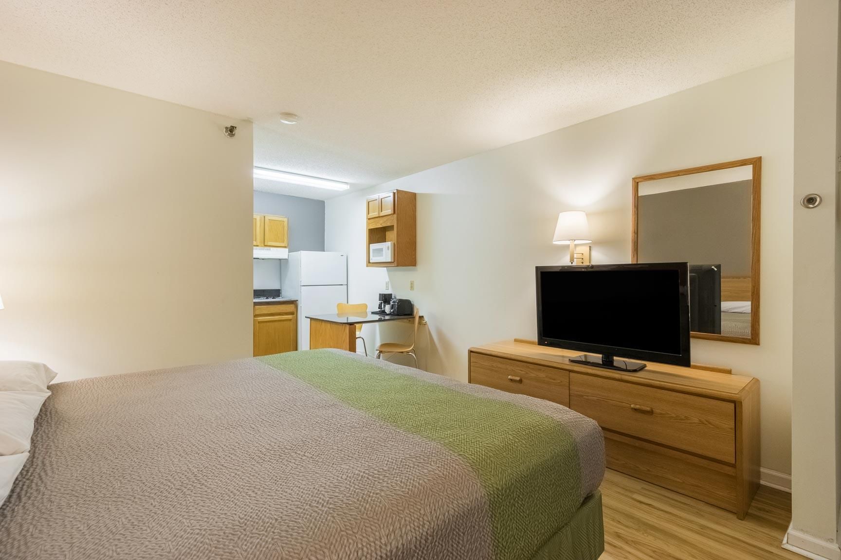 1 King Bed | Mobility Accessible Tub, Nsmk