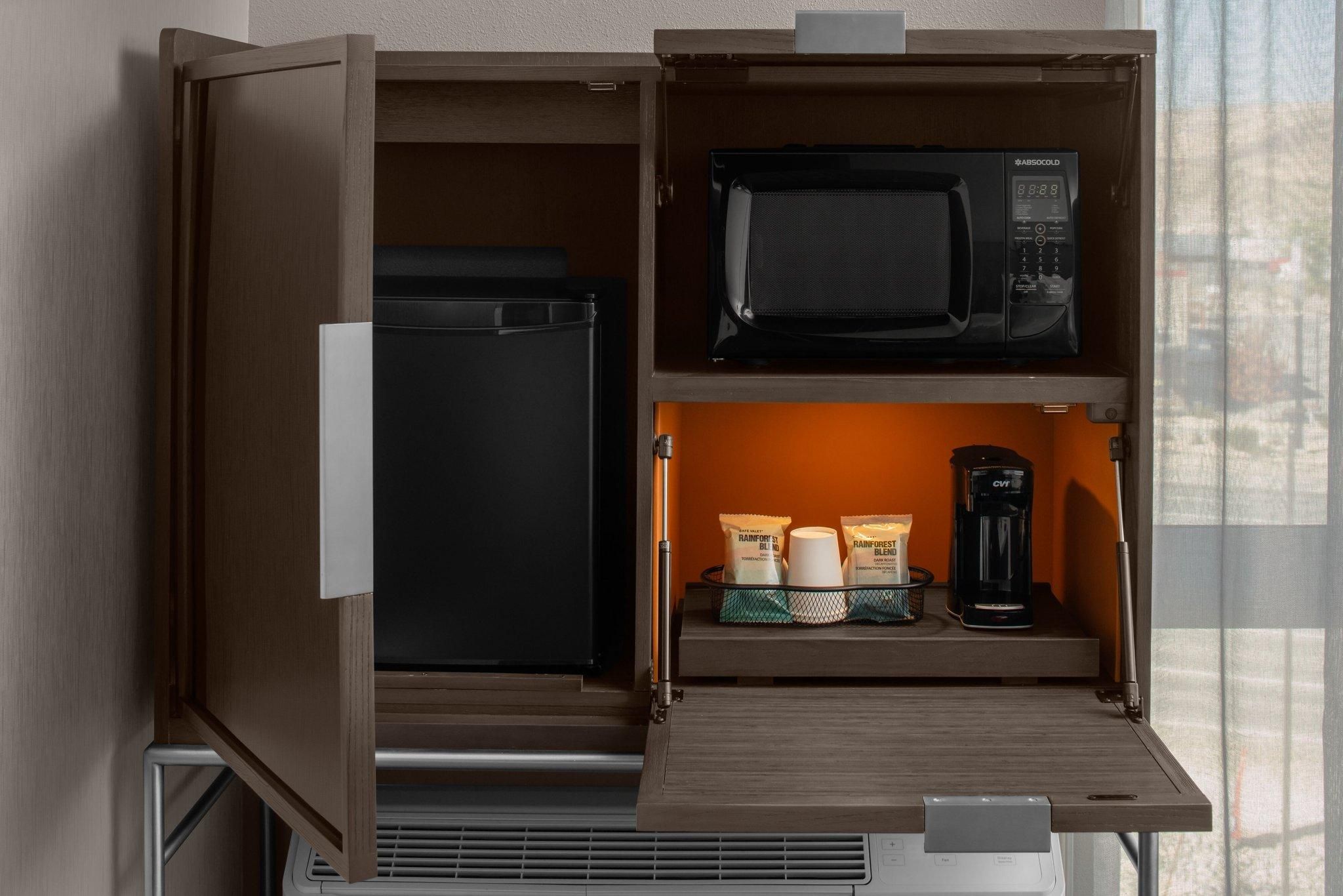 Courtyard by Marriott Reno Sparks 1 Bedroom Suite, 1 King, Sofa bed 3