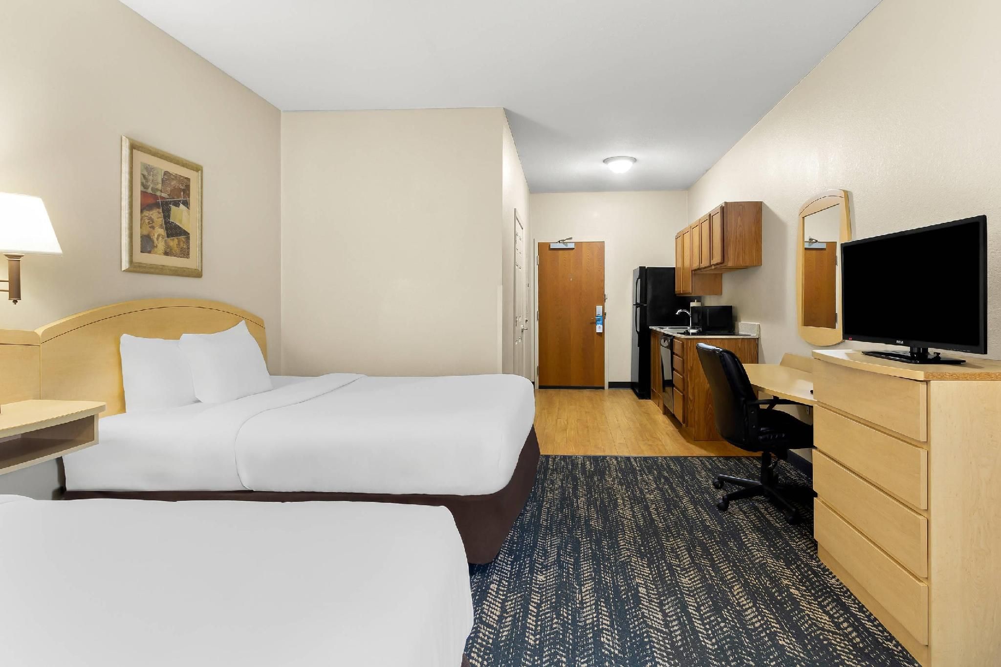 2 Queen Beds, Nonsmoking, Upgrade
