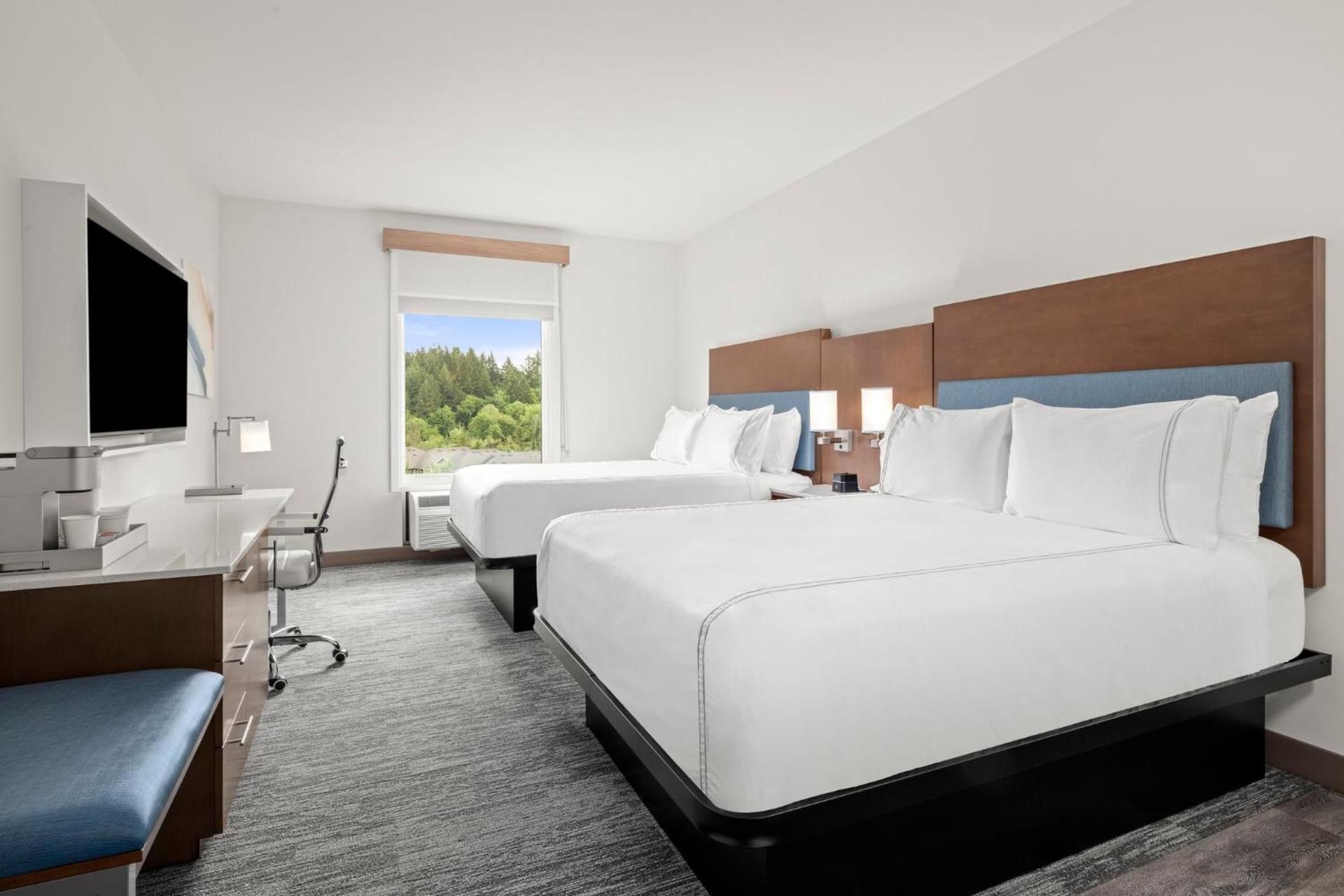 Queen Room with Two Queen Beds - Hearing Accessible/Non-Smoking