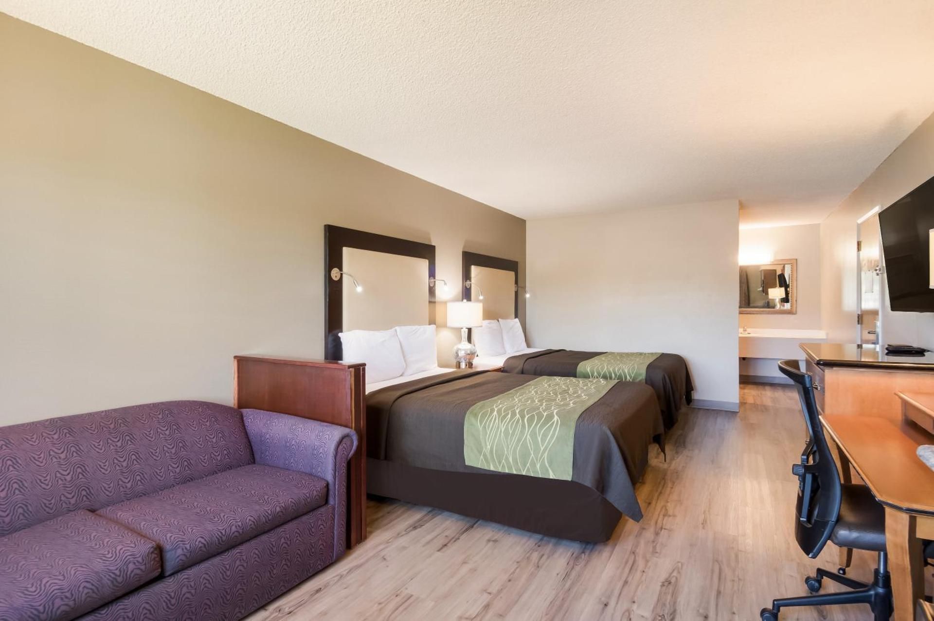 2 Queen Beds, Efficiency, Suite, Nonsmoking