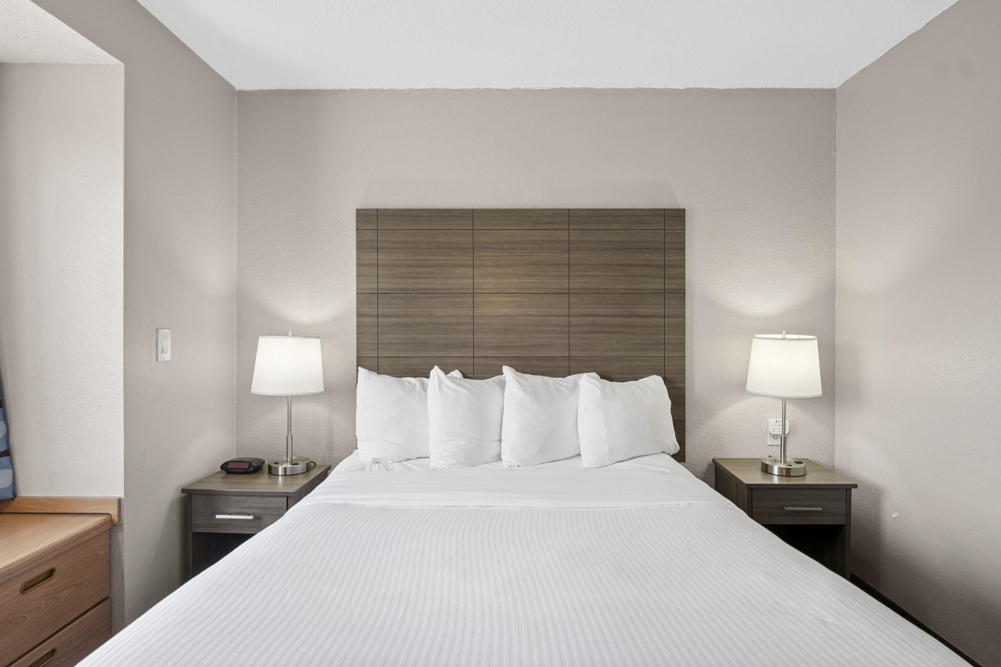 One Queen Bed