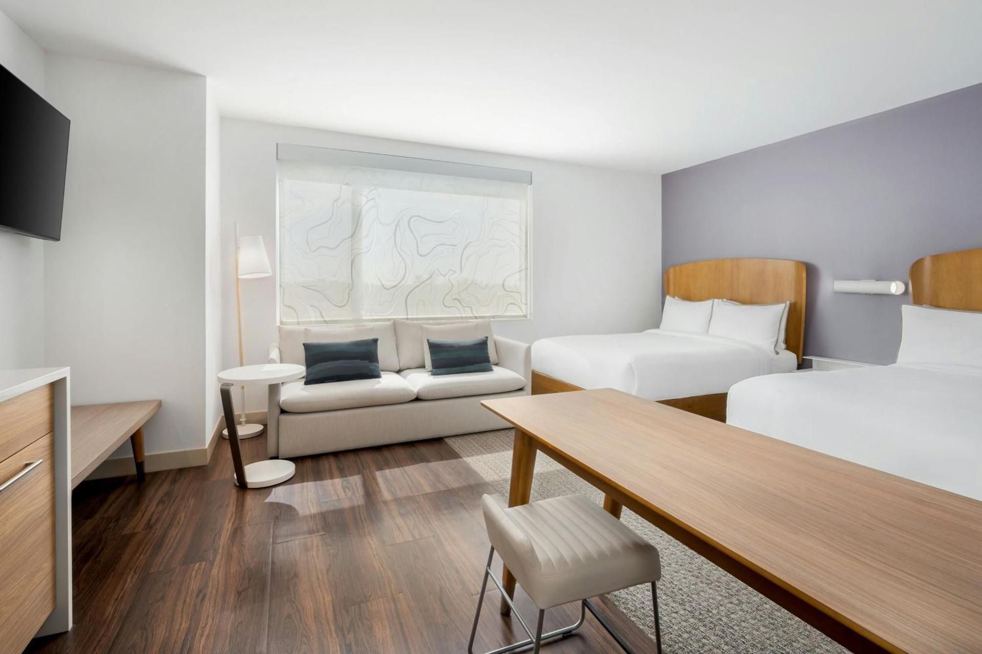 Queen Studio with Non-Private Sofa Bed - Hearing Accessible