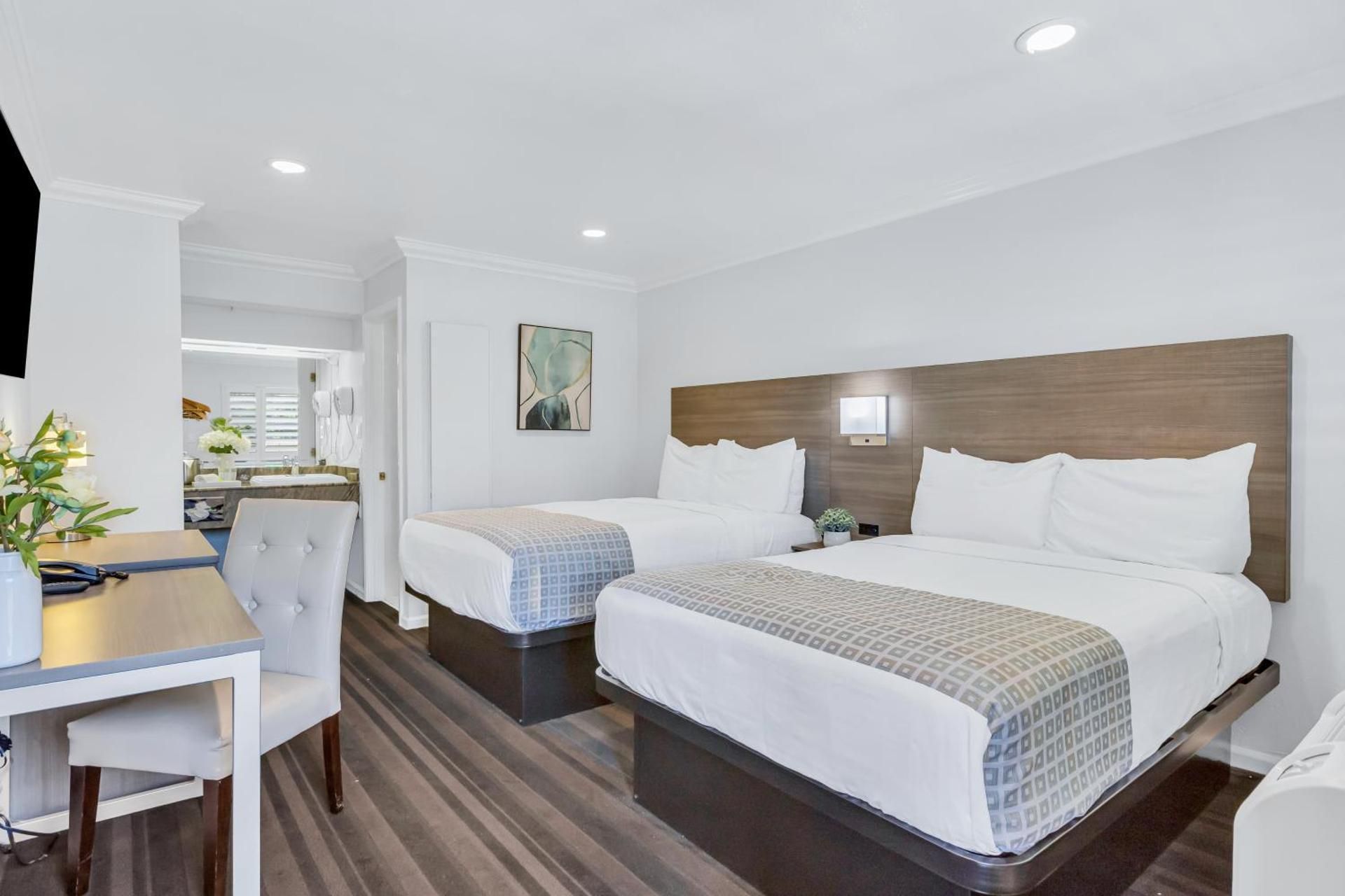 Two Double Beds Non-Smoking