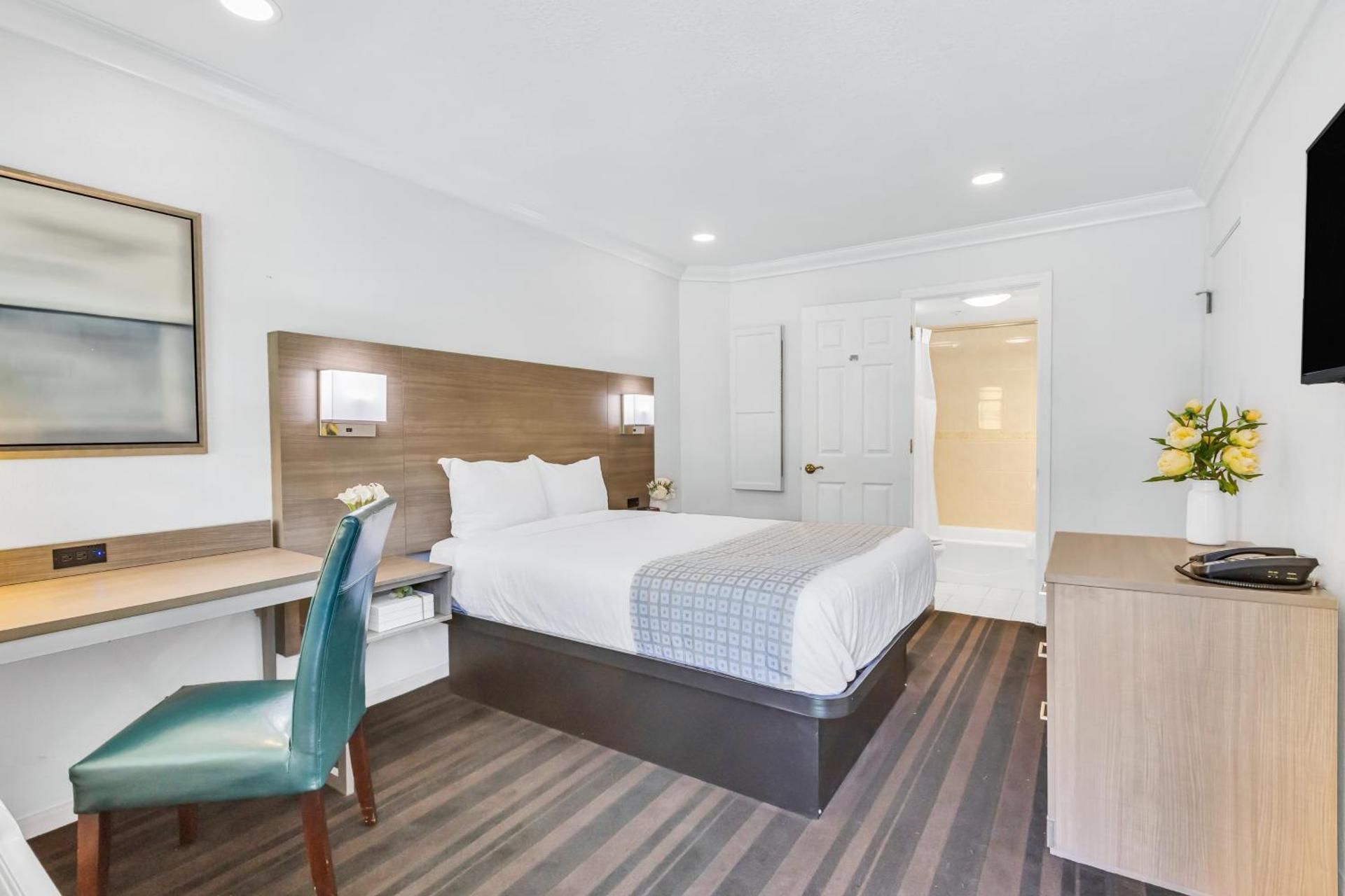 Double Bed Non-Smoking