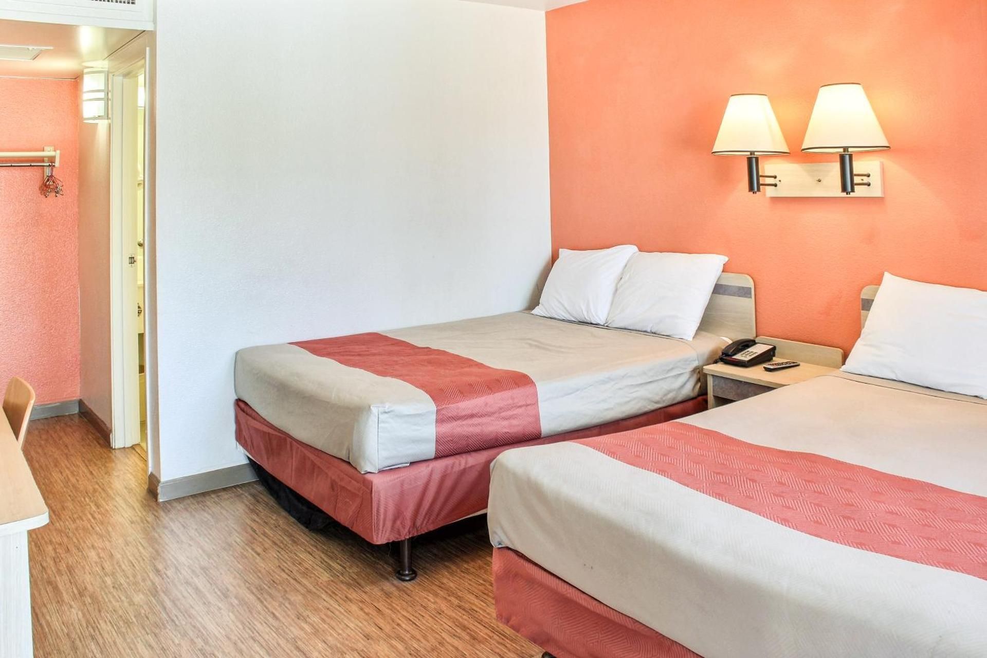 Double Room - Disability Access - Roll In Shower