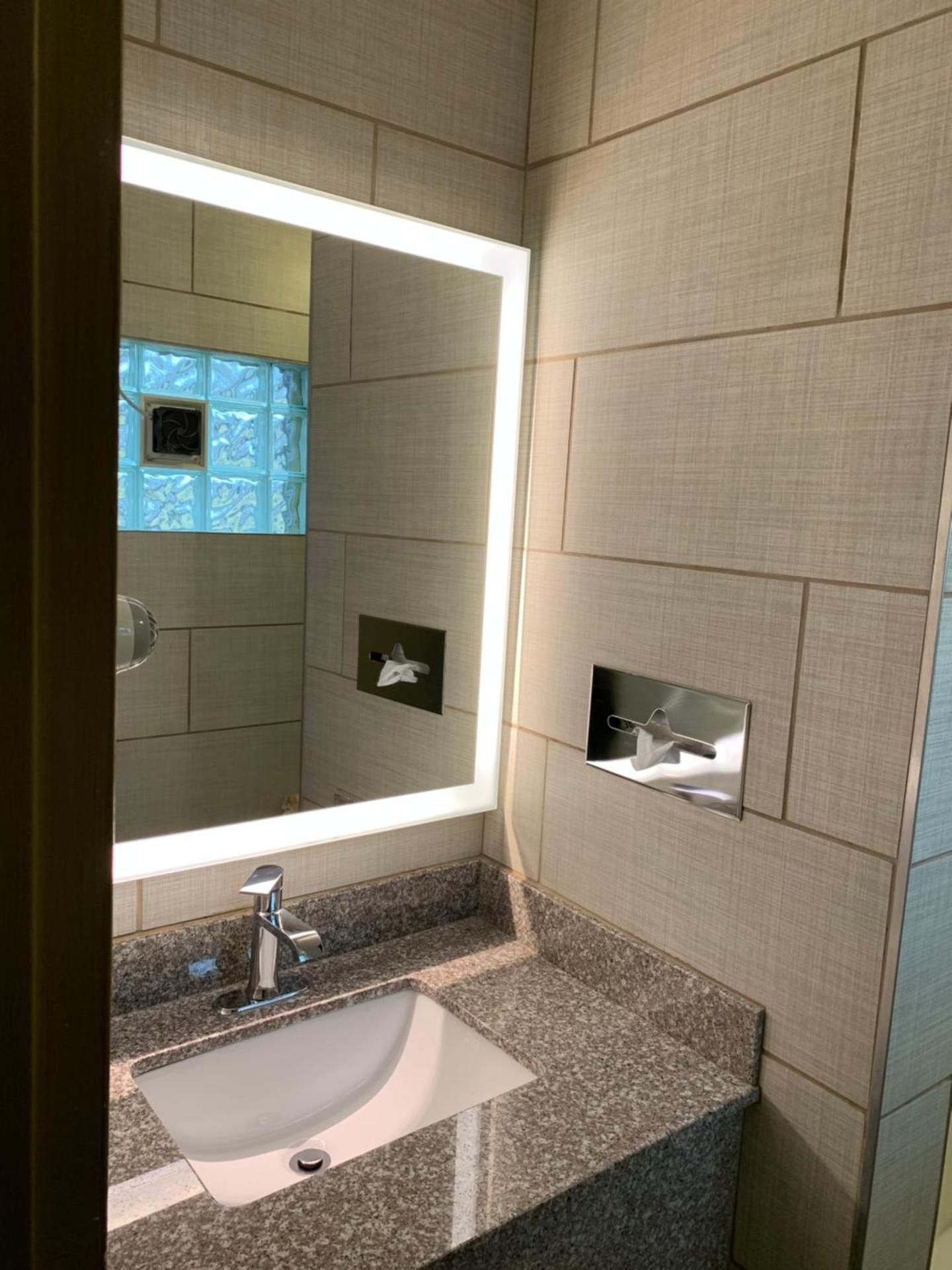 King Room - Non-Smoking