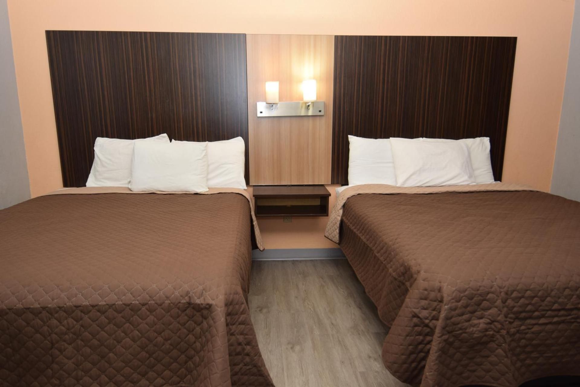 Queen Room with Two Queen Beds - Non-Smoking