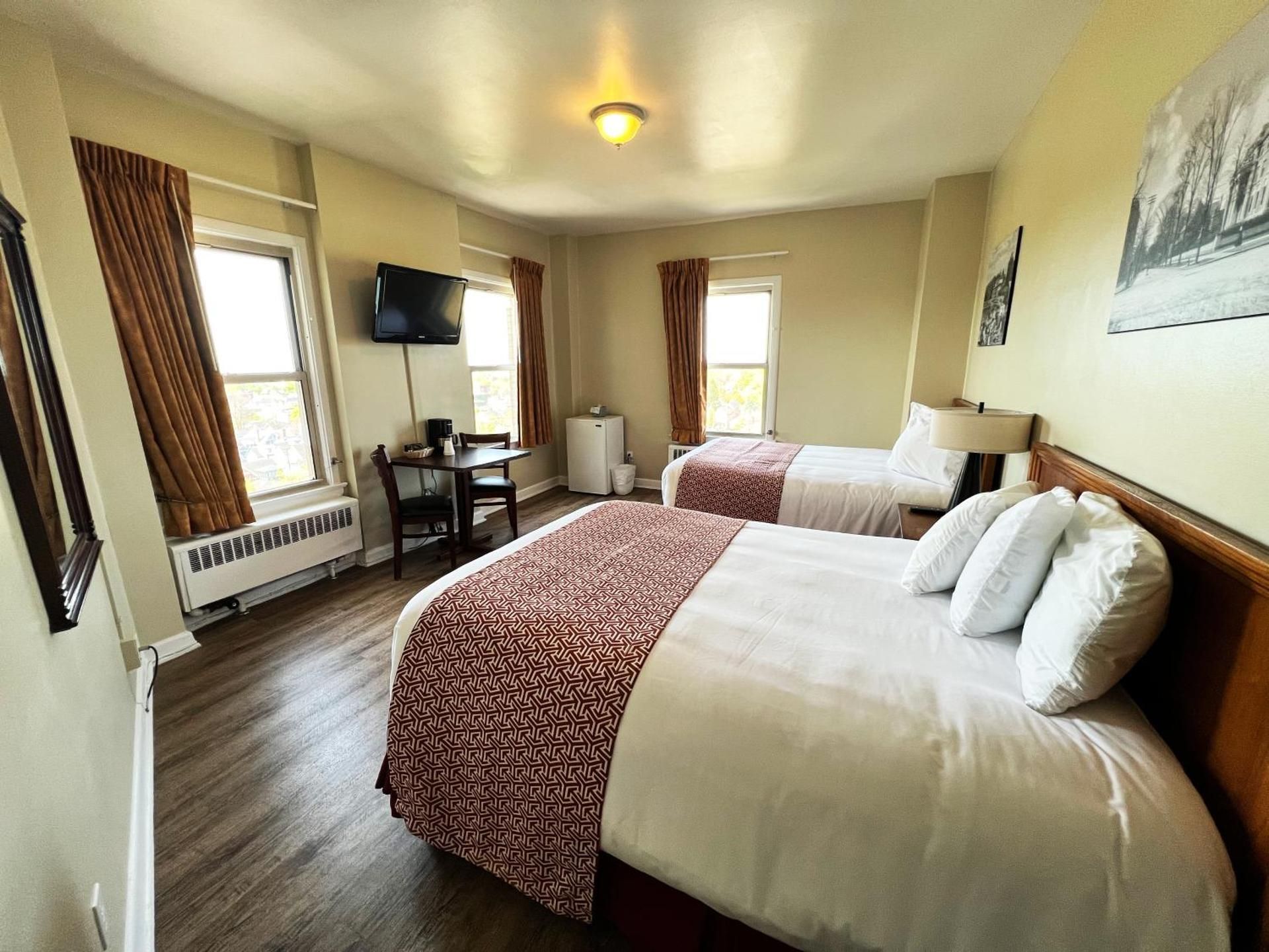 Lenox Hotel and Suites Double Room with Two Double Beds 2