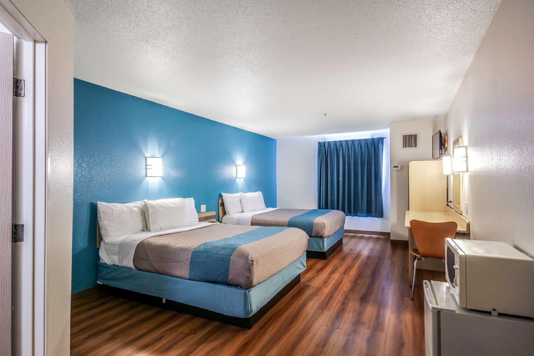 2 Queen Beds | Suite, Non-Smoking, Micfridge