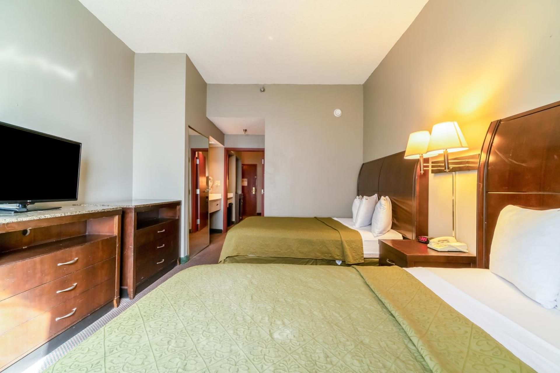 Suite - 2 Queen Bed Accessible Non Smoking