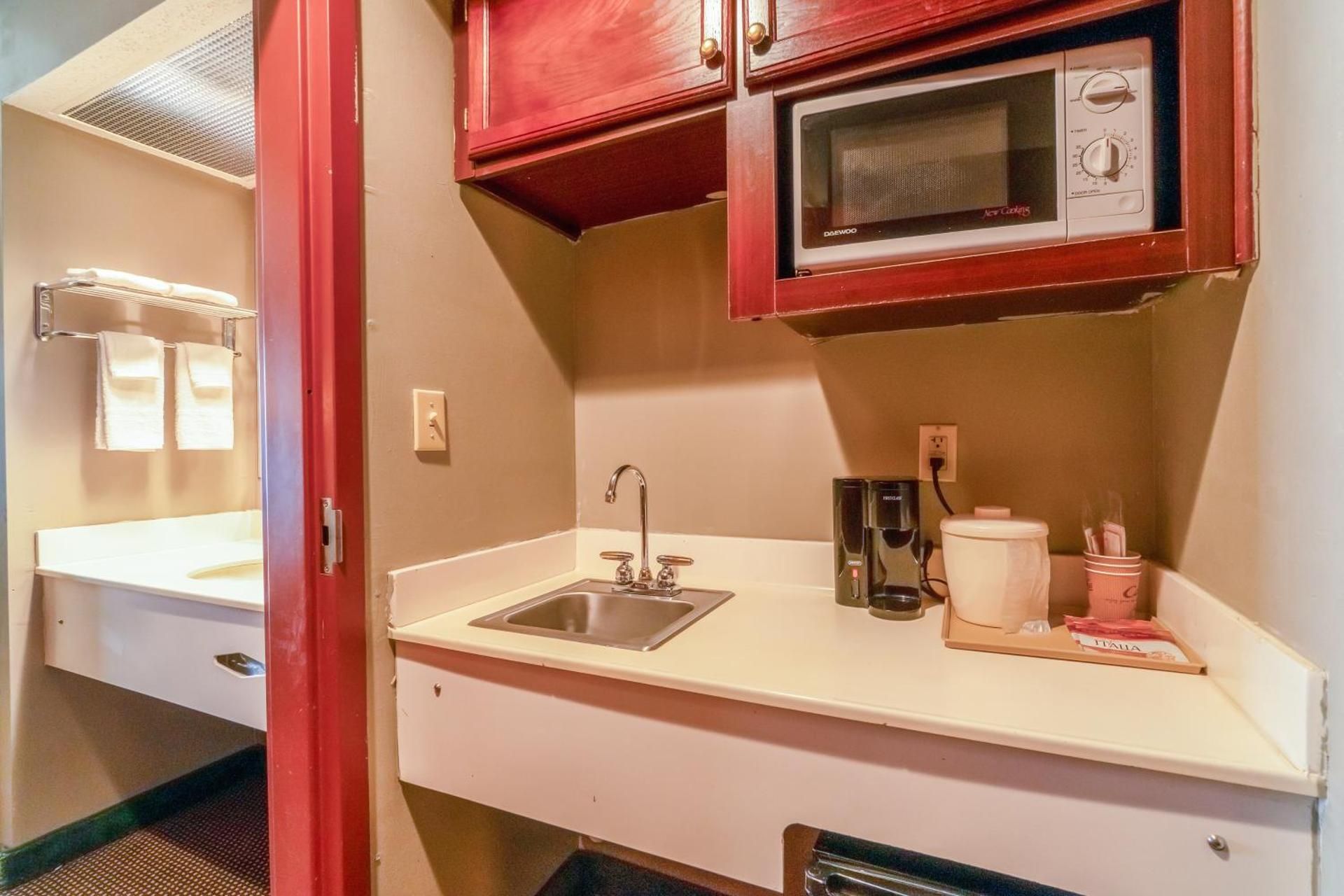 2 Queen Beds Suite Non-Smoking