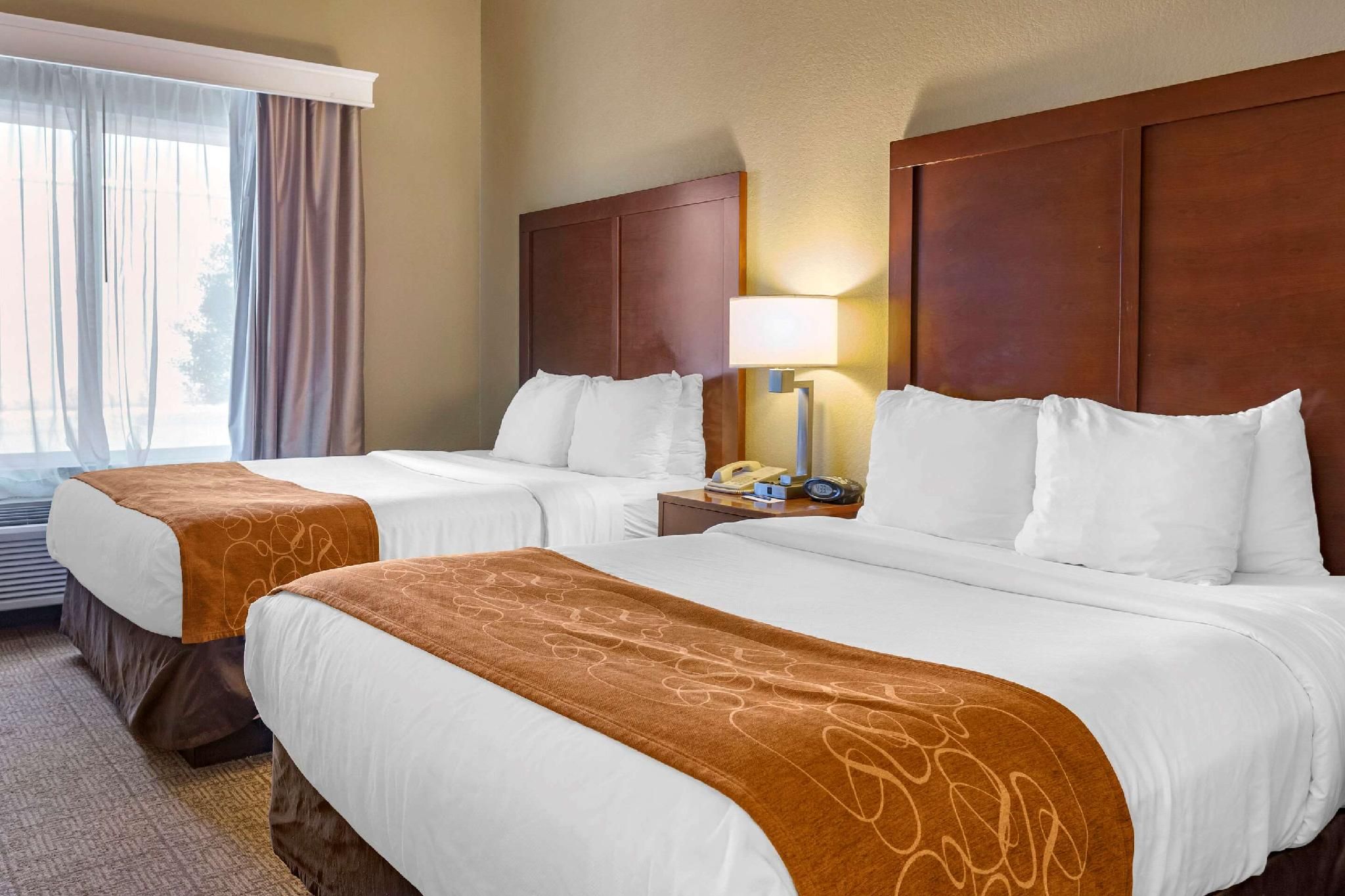 2 Queen Beds, Suite, Nonsmoking, Accessible