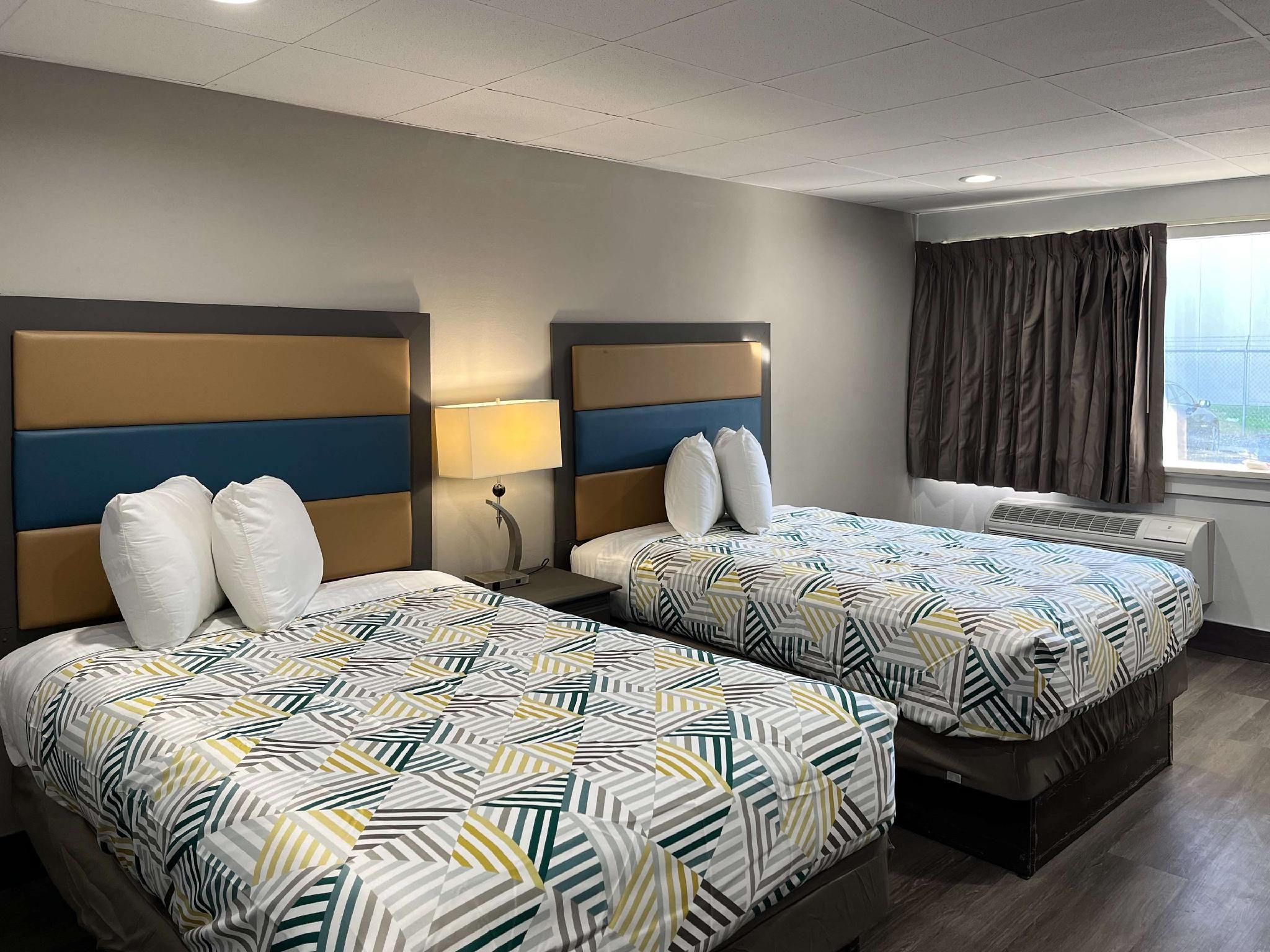 2 Full Beds | Non-Smoking, Micfridge