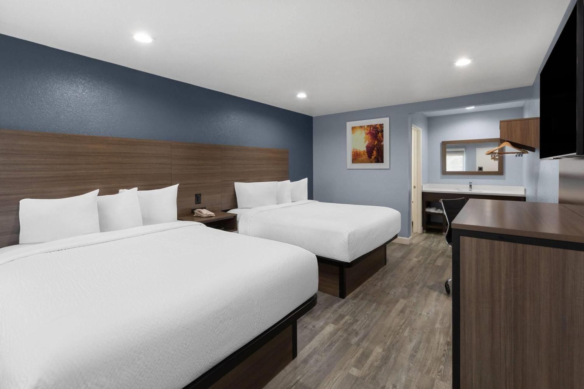 Queen Room with Two Queen Beds - Non-Smoking