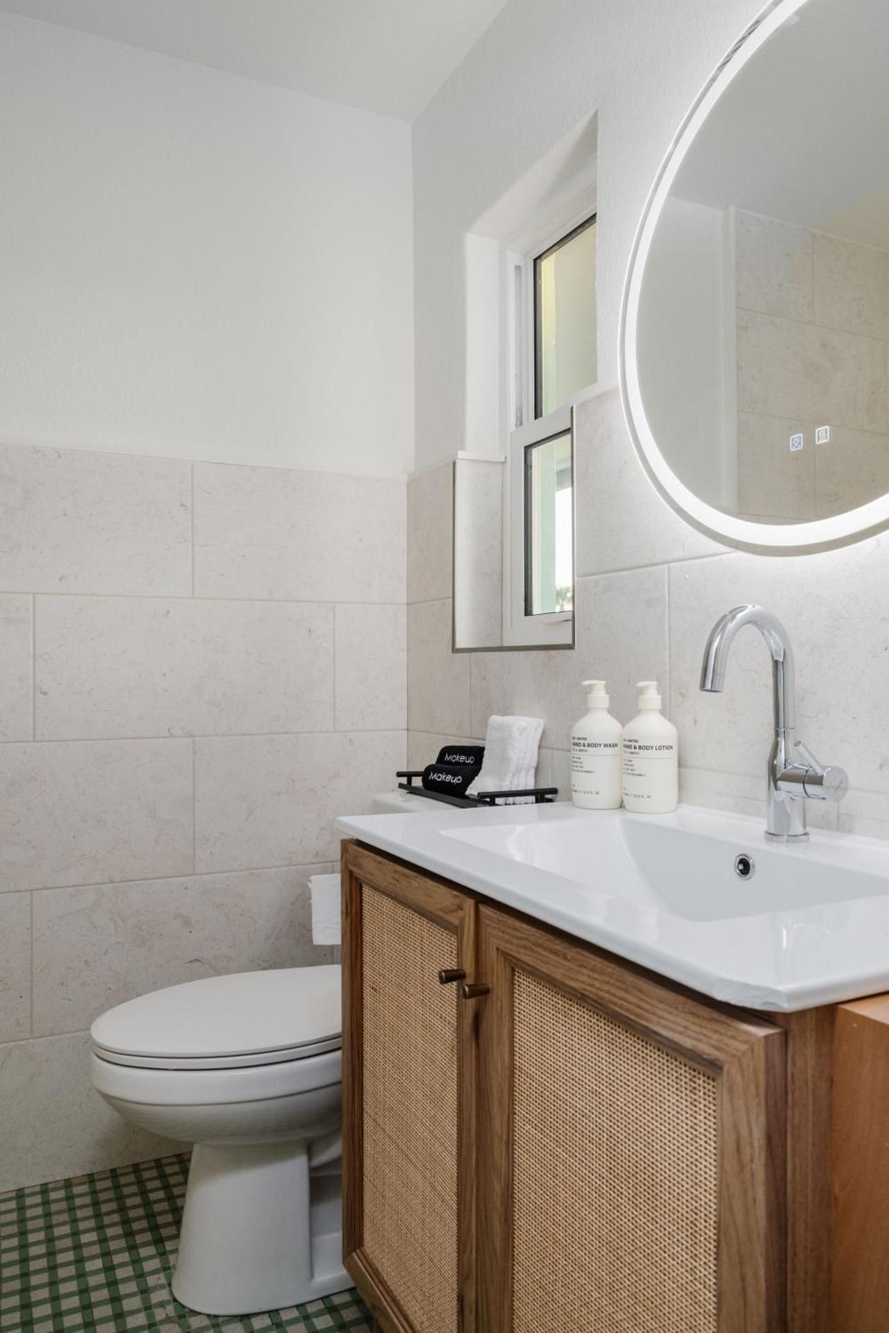 Double Room with Private Bathroom