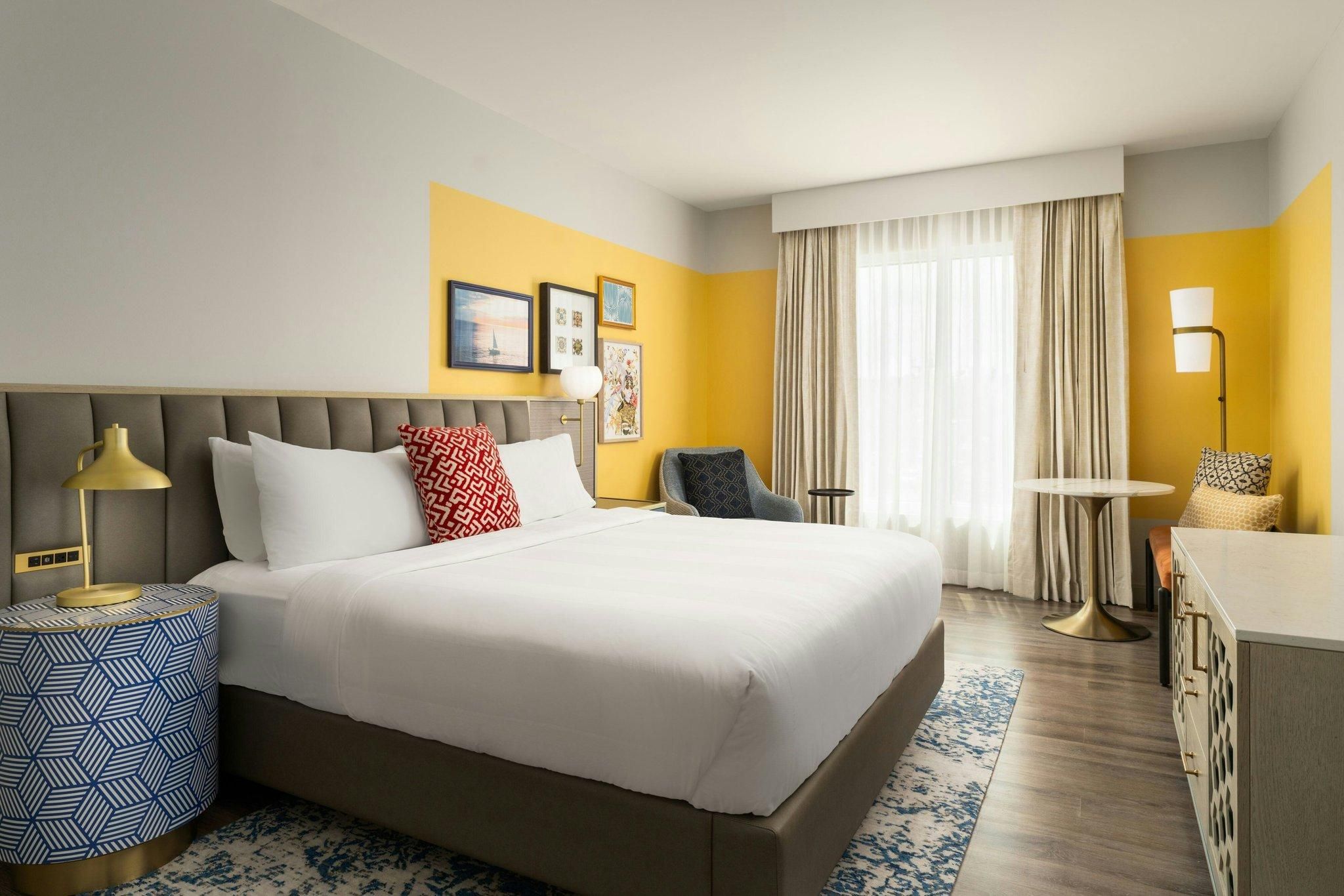 Guest Room, 1 King