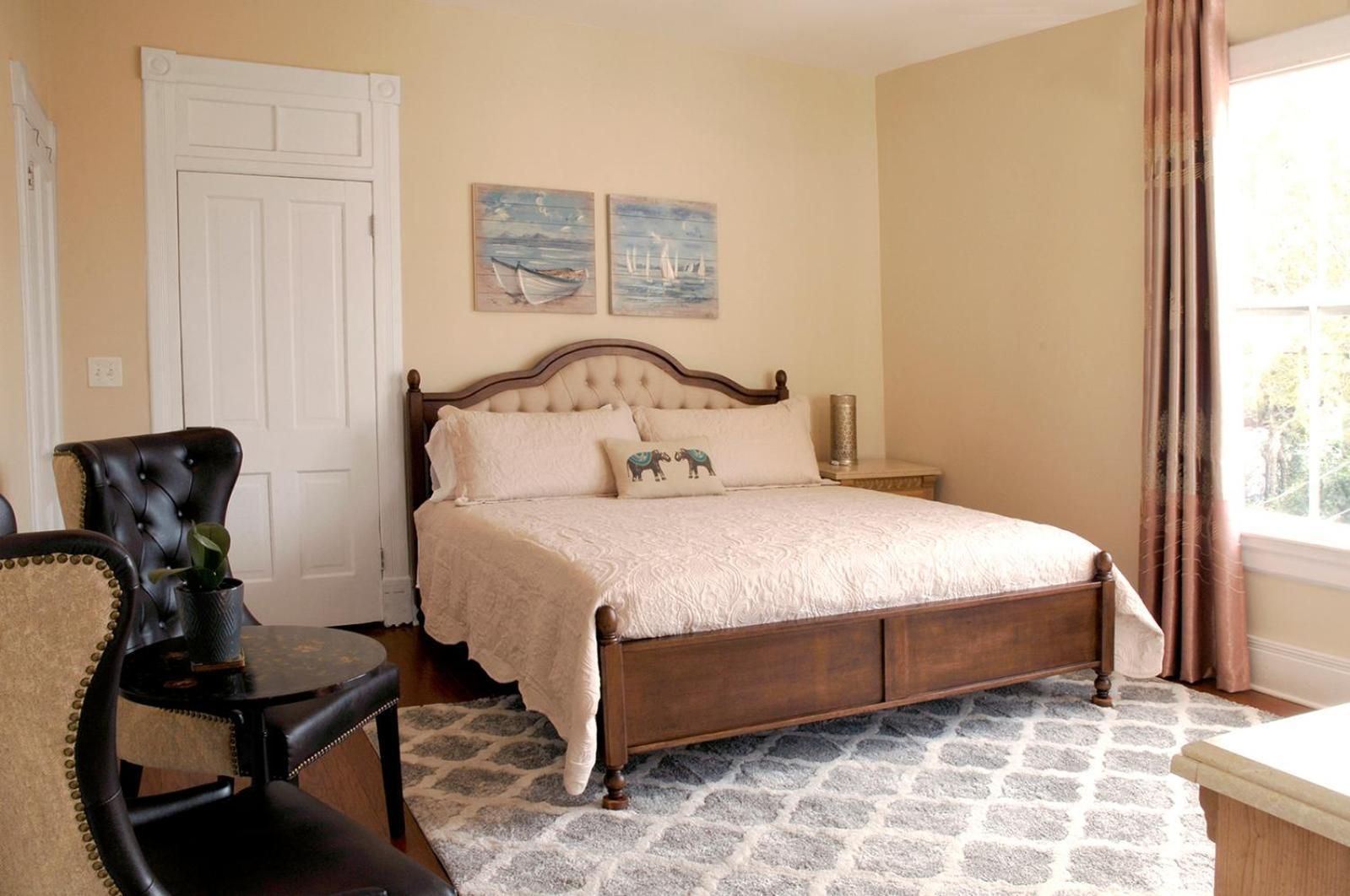 Superior King Suite
