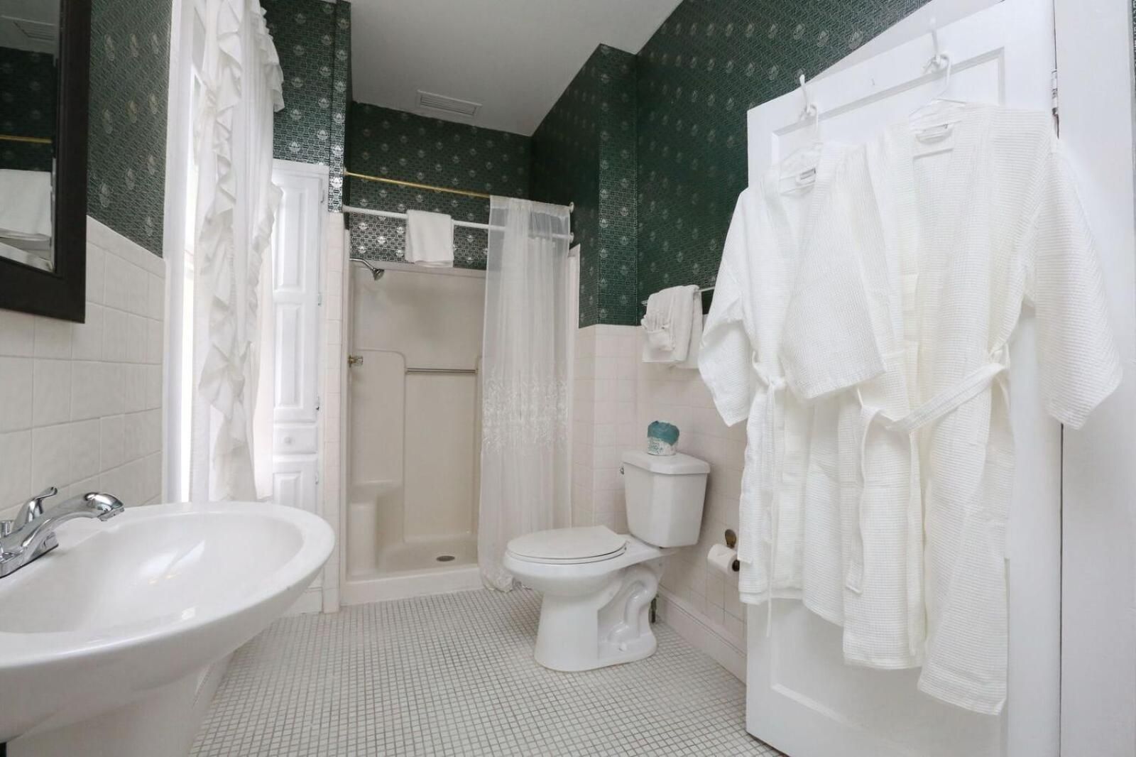 Queen Room with Balcony