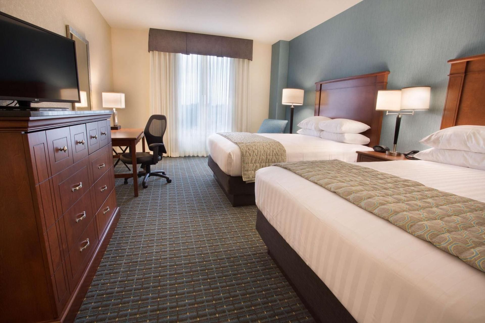 Superior Queen Room with Two Queen Beds - Hearing Accessible, Tub