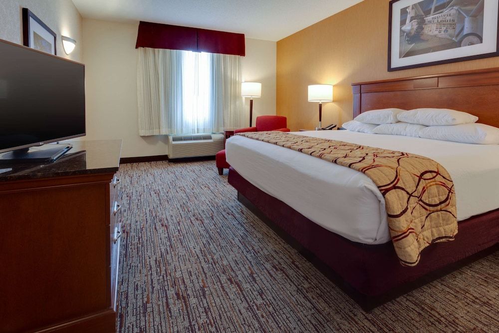 Suite, 1 King Bed with Sofa bed (Upper Floor, Sofa Sleeper, 2 Rooms)
