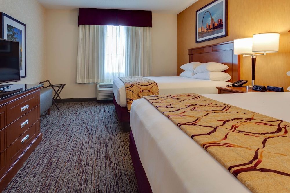Suite, 2 Queen Beds (Sofa Sleeper, 2 Rooms)