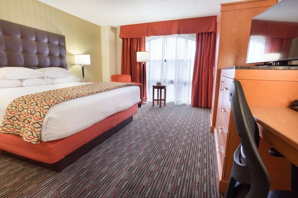 Room, 1 King Bed (Upper Floor)