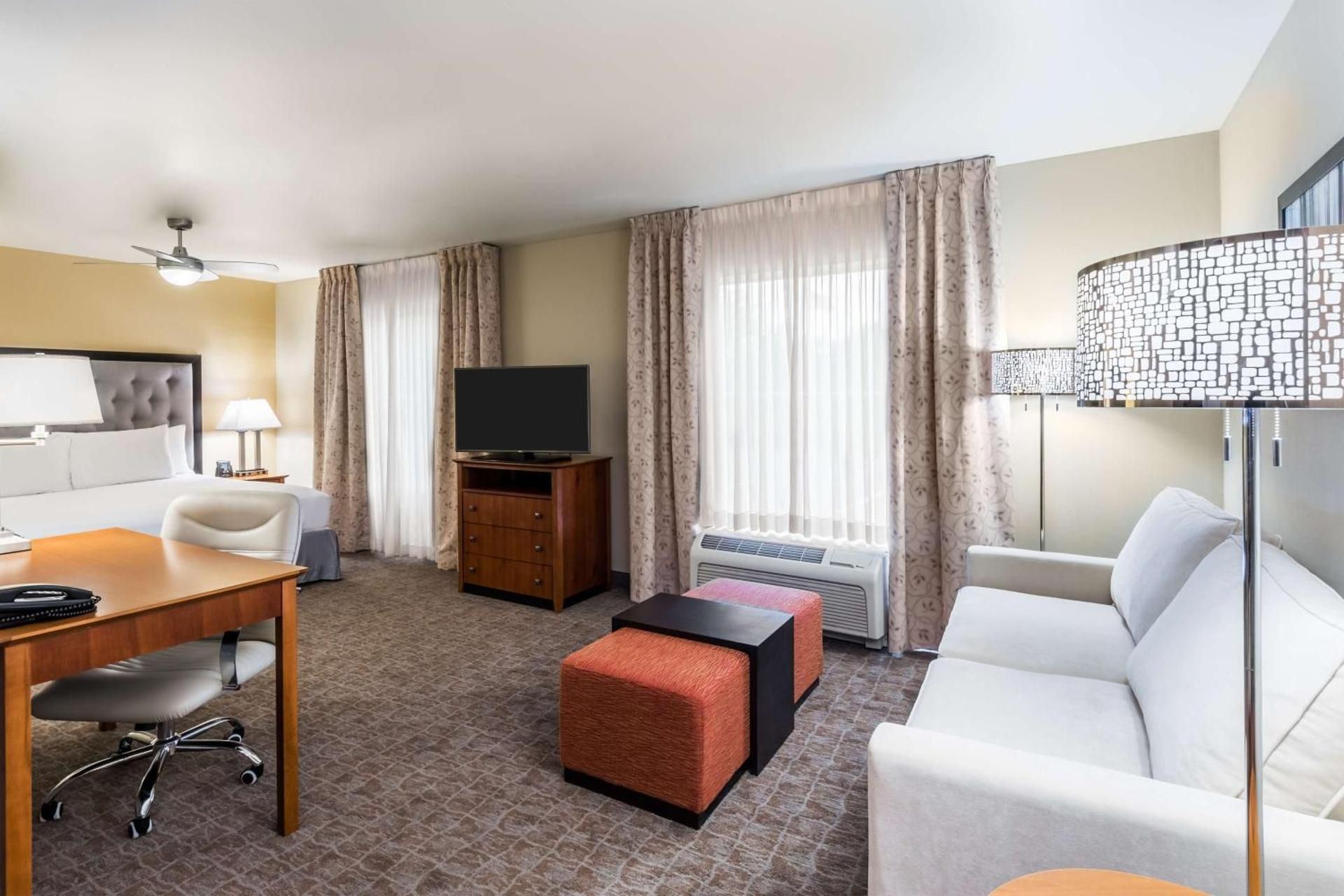 King Studio Suite - Hearing Access/Non-Smoking