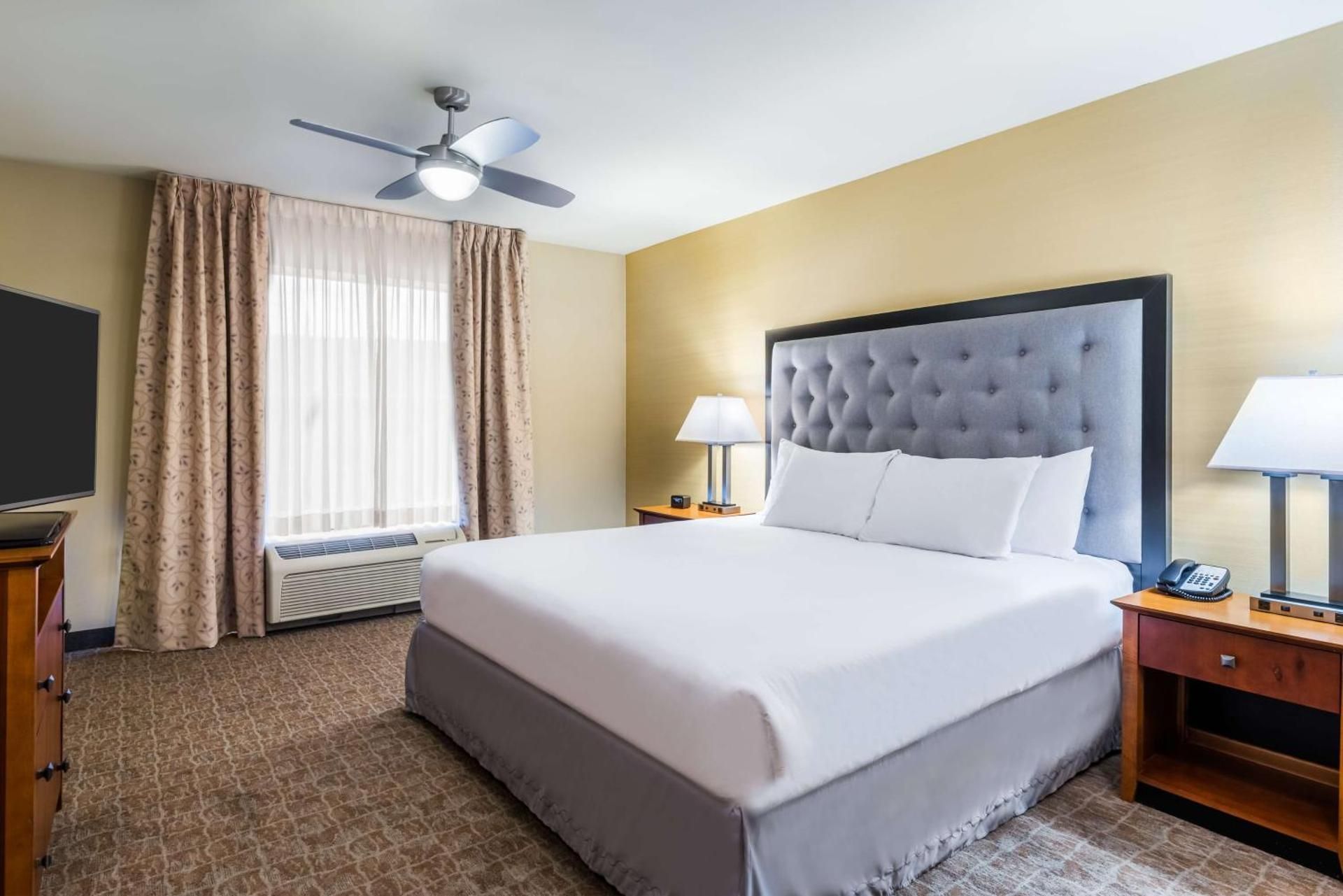 Two Bedroom Suite with One King and Two Queen Beds - Non-Smoking