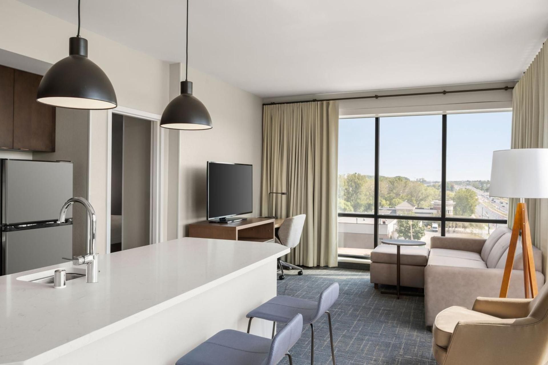 One-Bedroom Corner Queen Suite with Sofa Bed