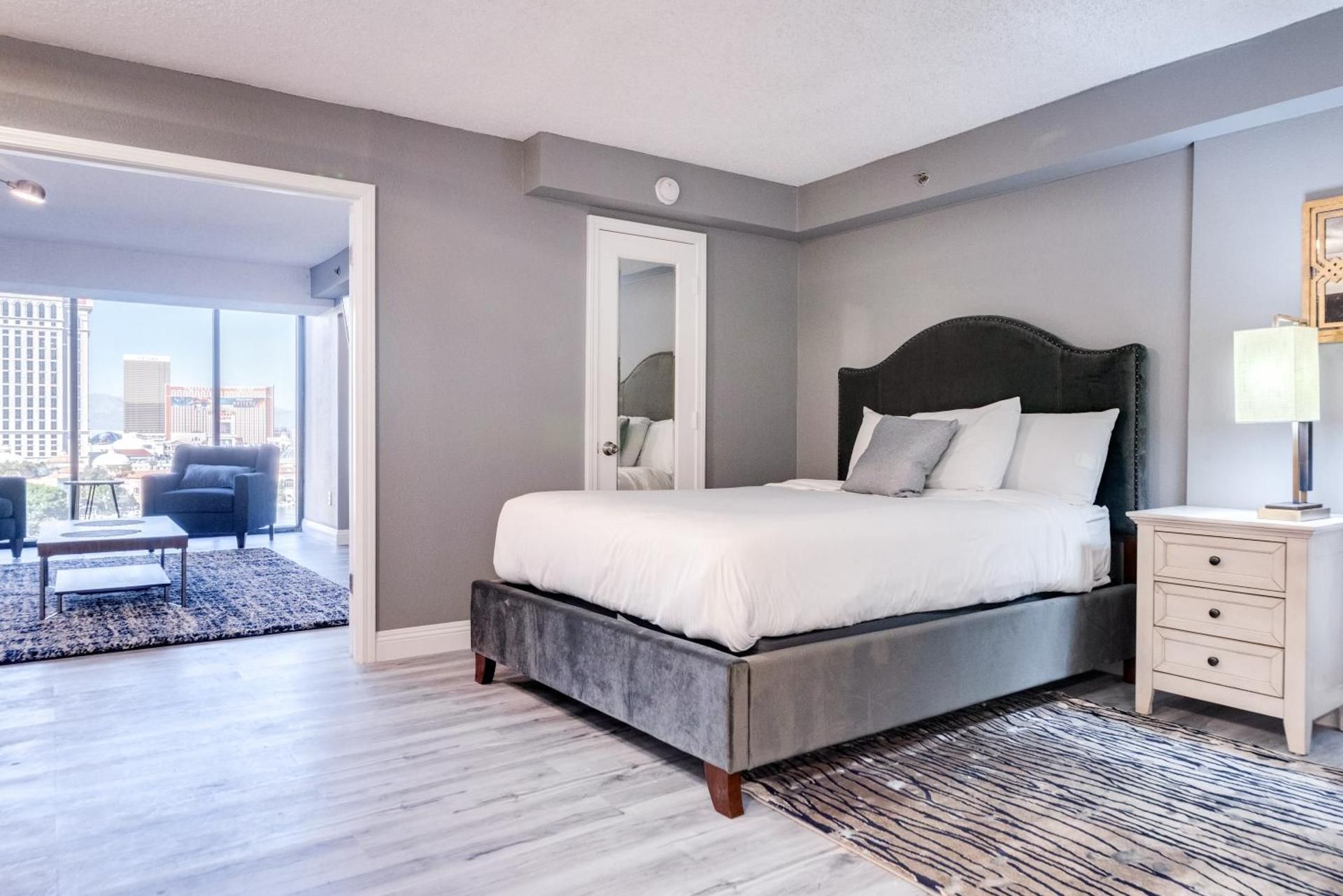 PH Floor One Bedroom Fountain View