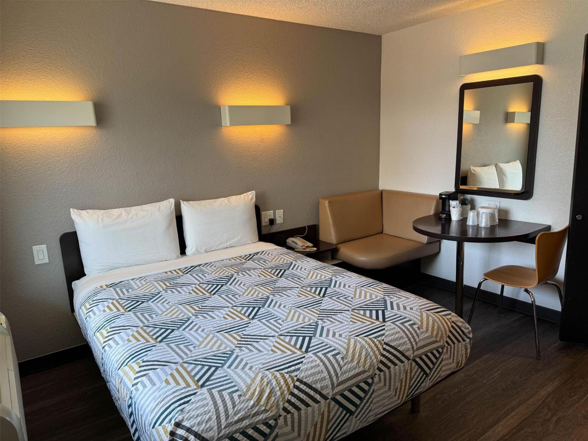 Queen Suite